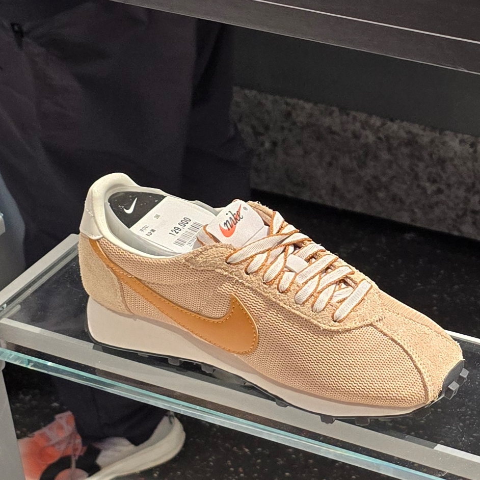 (W) Nike LD-1000 Linen Sail 착용 스타일