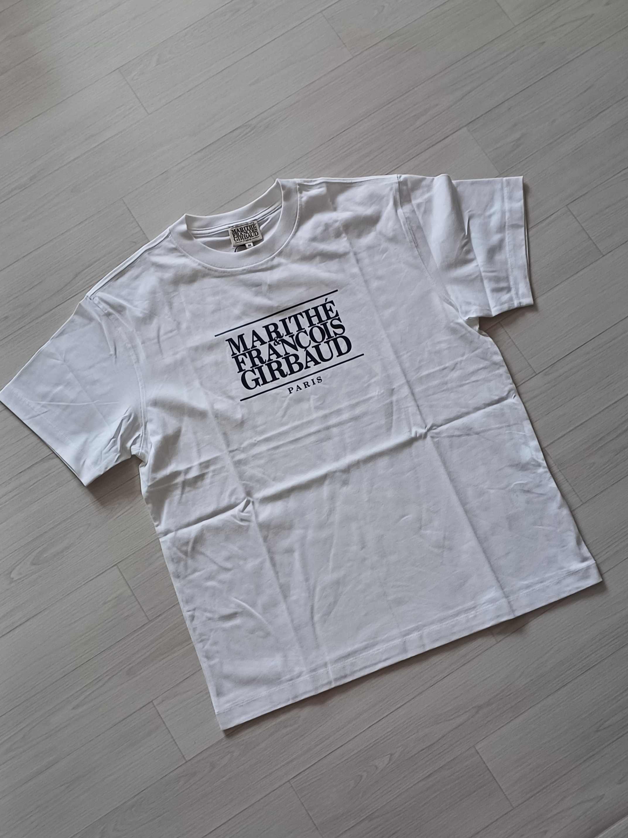 (W) Marithe Francois Girbaud Classic Logo Tee White 착용 스타일