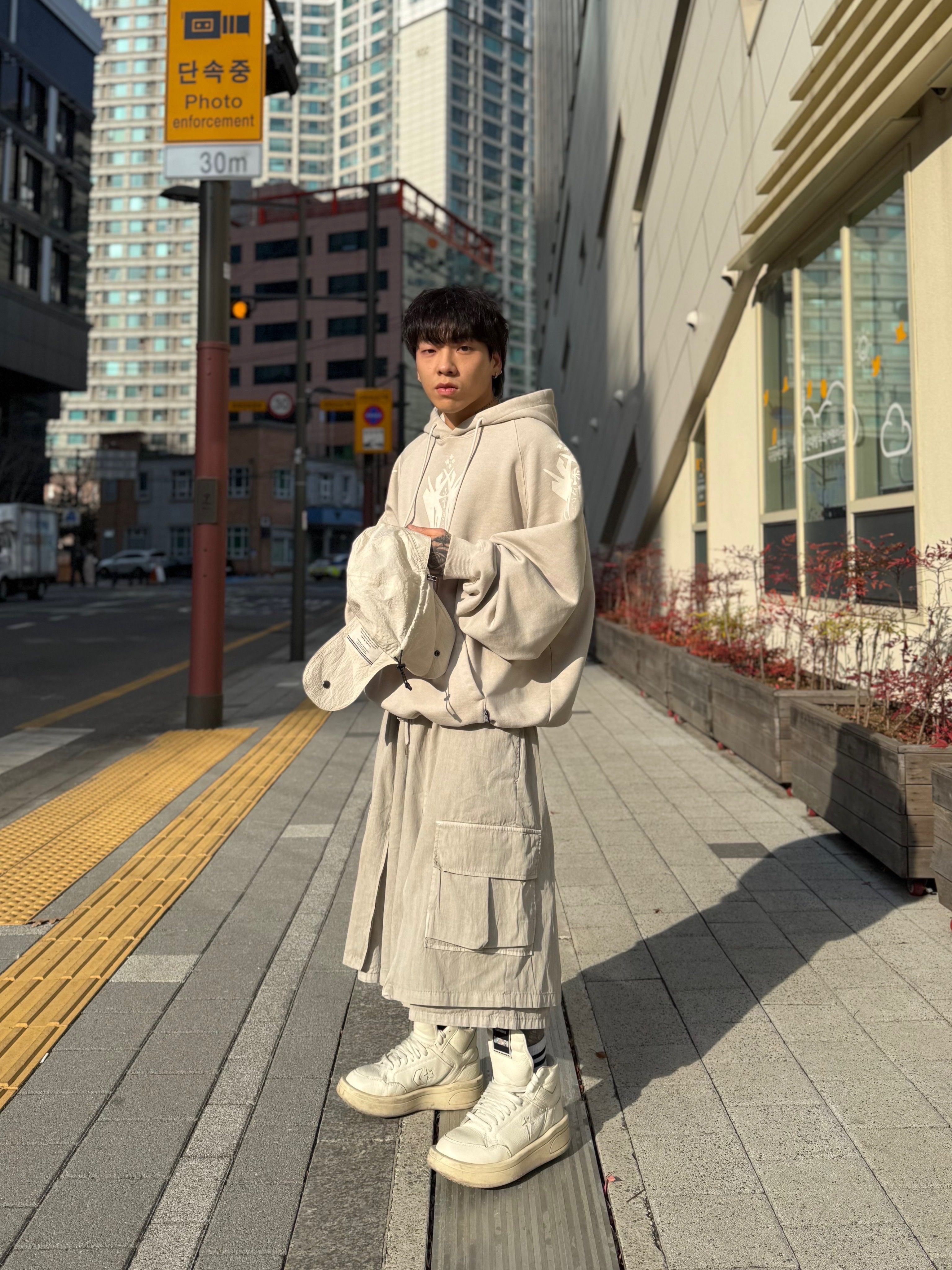 Converse x Drkshdw Turbowpn Egret 착용 스타일 - 3