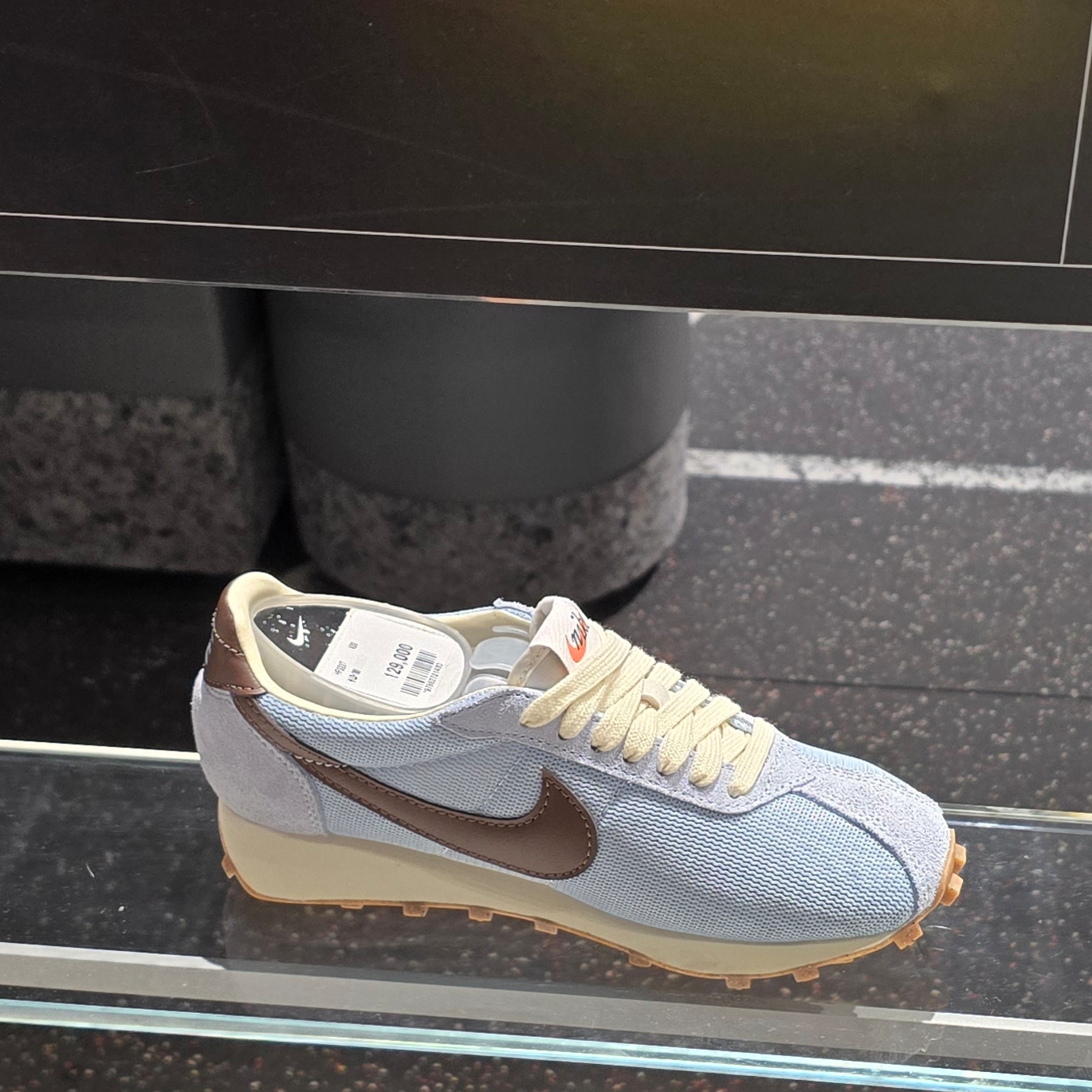 (W) Nike LD-1000 Light Armory Blue Coconut Milk 착용 스타일