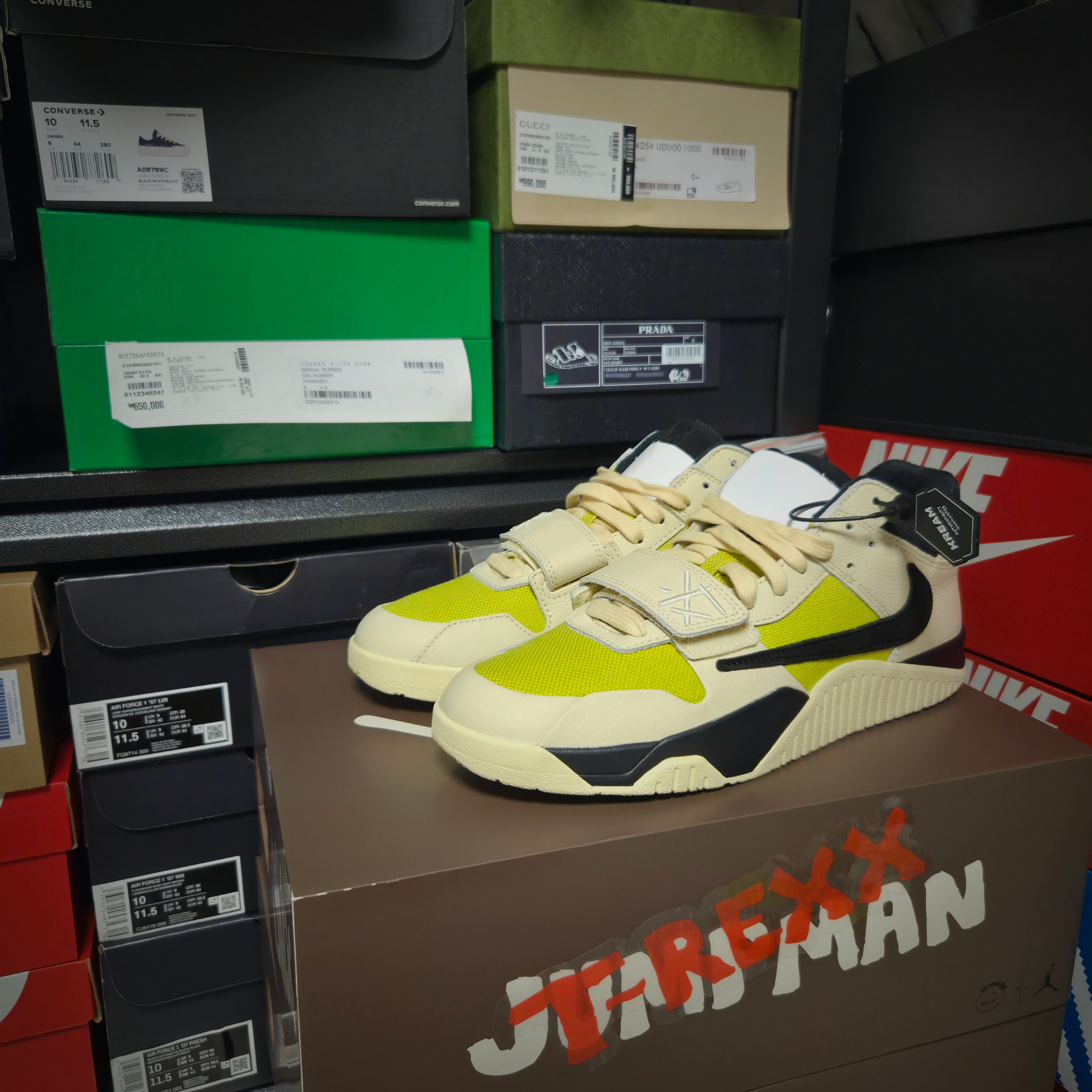 Jordan x Travis Scott Jumpman Jack TR Bright Cactus 착용 스타일