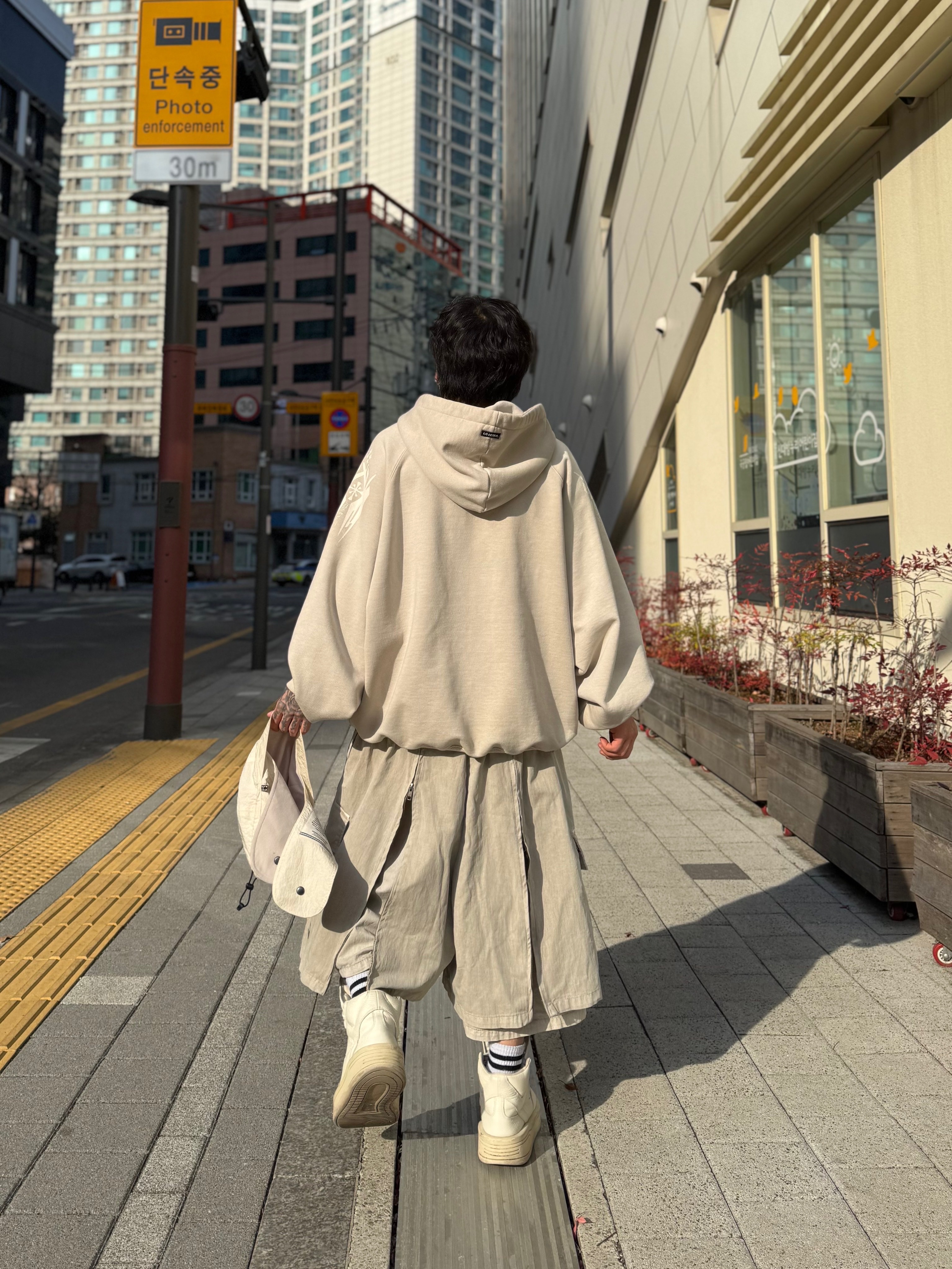 Converse x Drkshdw Turbowpn Egret 착용 스타일 - 6