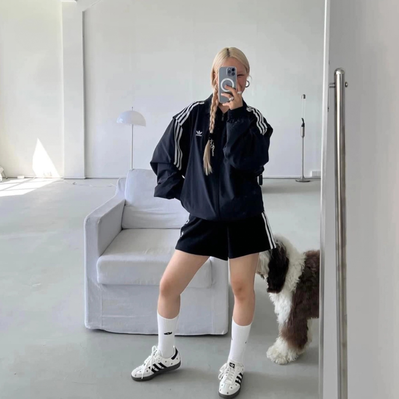 (W) Adidas Samba OG Cloud White Core Black, (W) Adidas Adilenium Season 2 Oversized Zip Track Top Gender Neutral Black - KR Sizing 착용 스타일 - 2