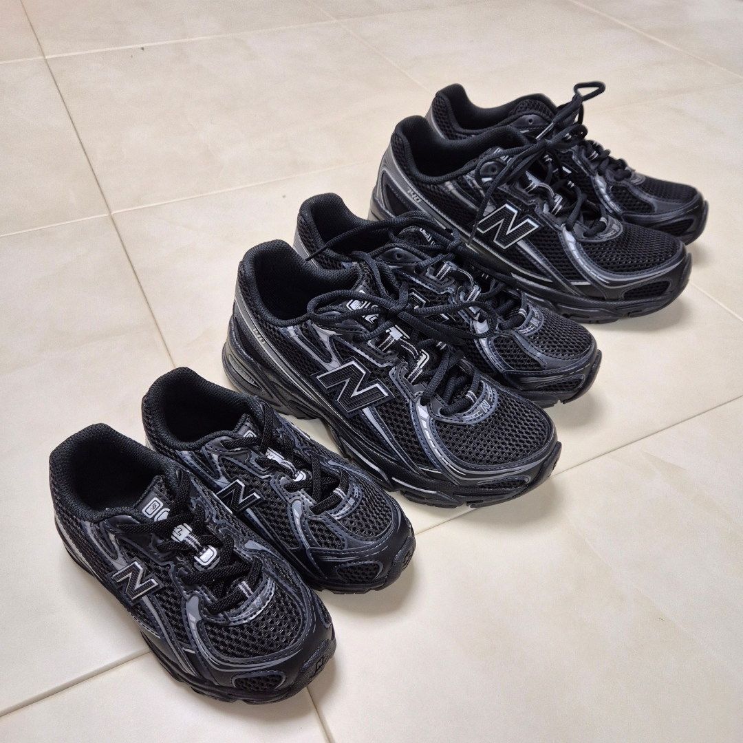 New Balance 740v2 Black Silver Metallic 착용 스타일