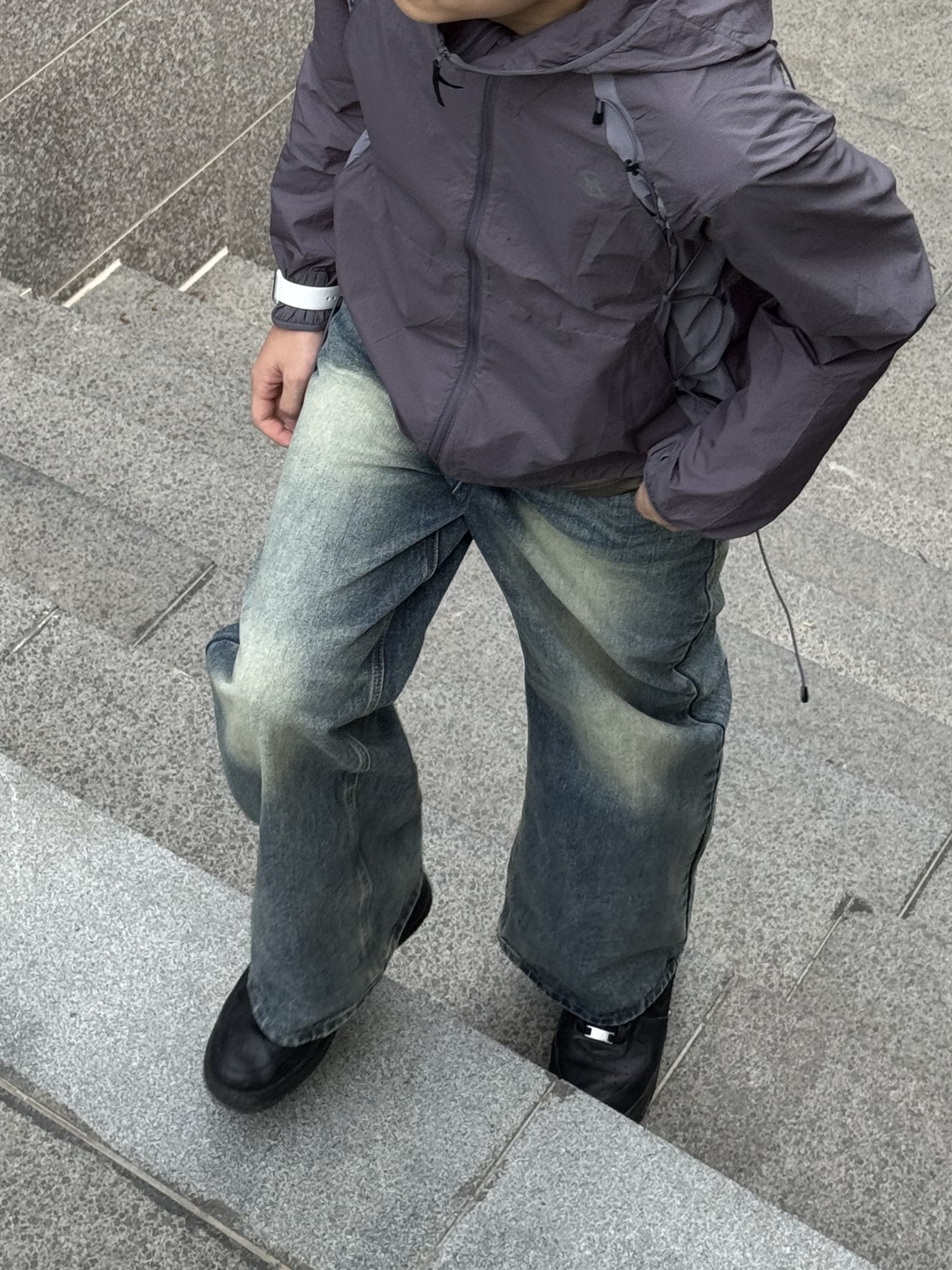Sansan Gear Backpack Jacket Grey - 24SS, Nike x Supreme Air Force 1 Low Black 착용 스타일 - 3