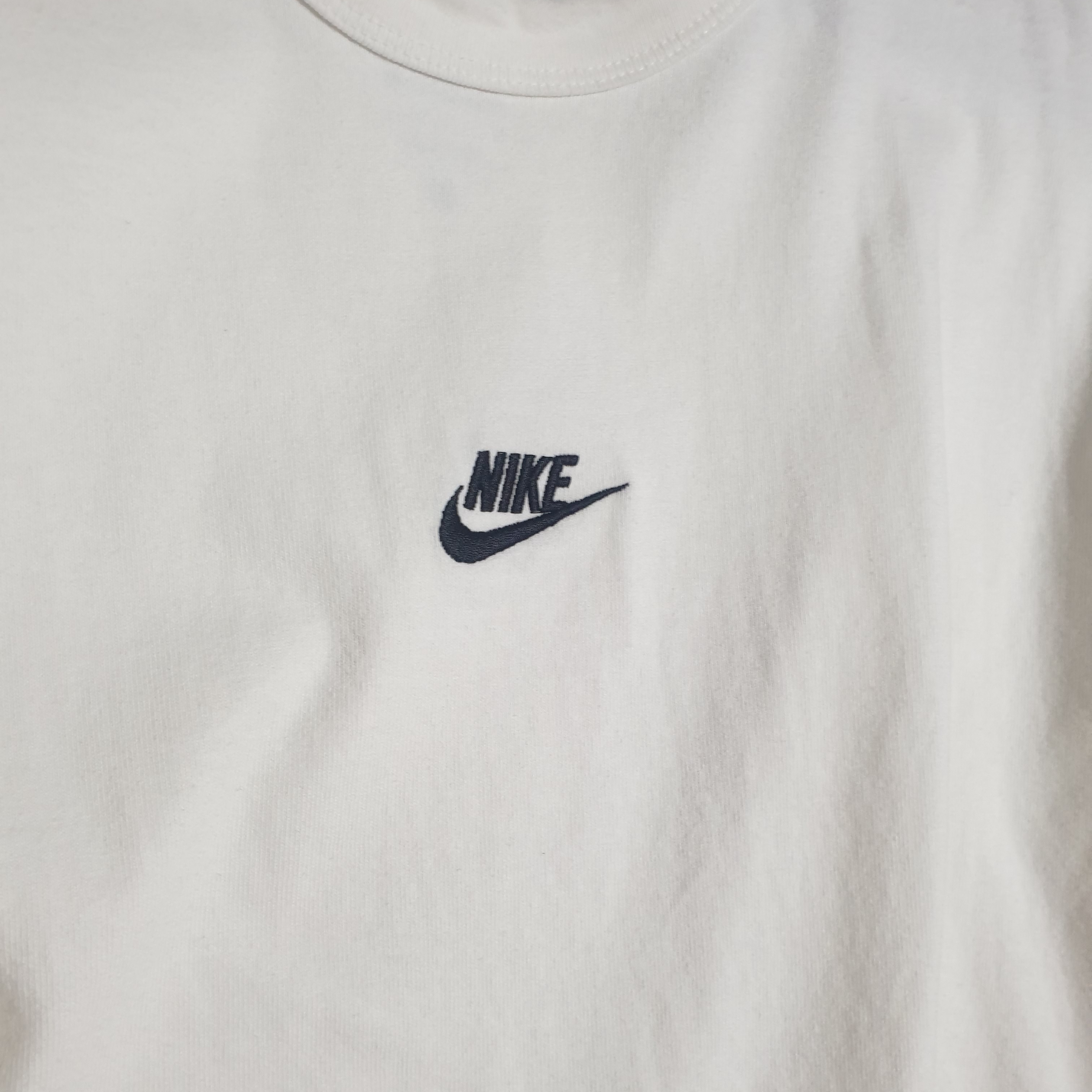 Nike NSW Premium Essential T-Shirt White Black - Asia 착용 스타일