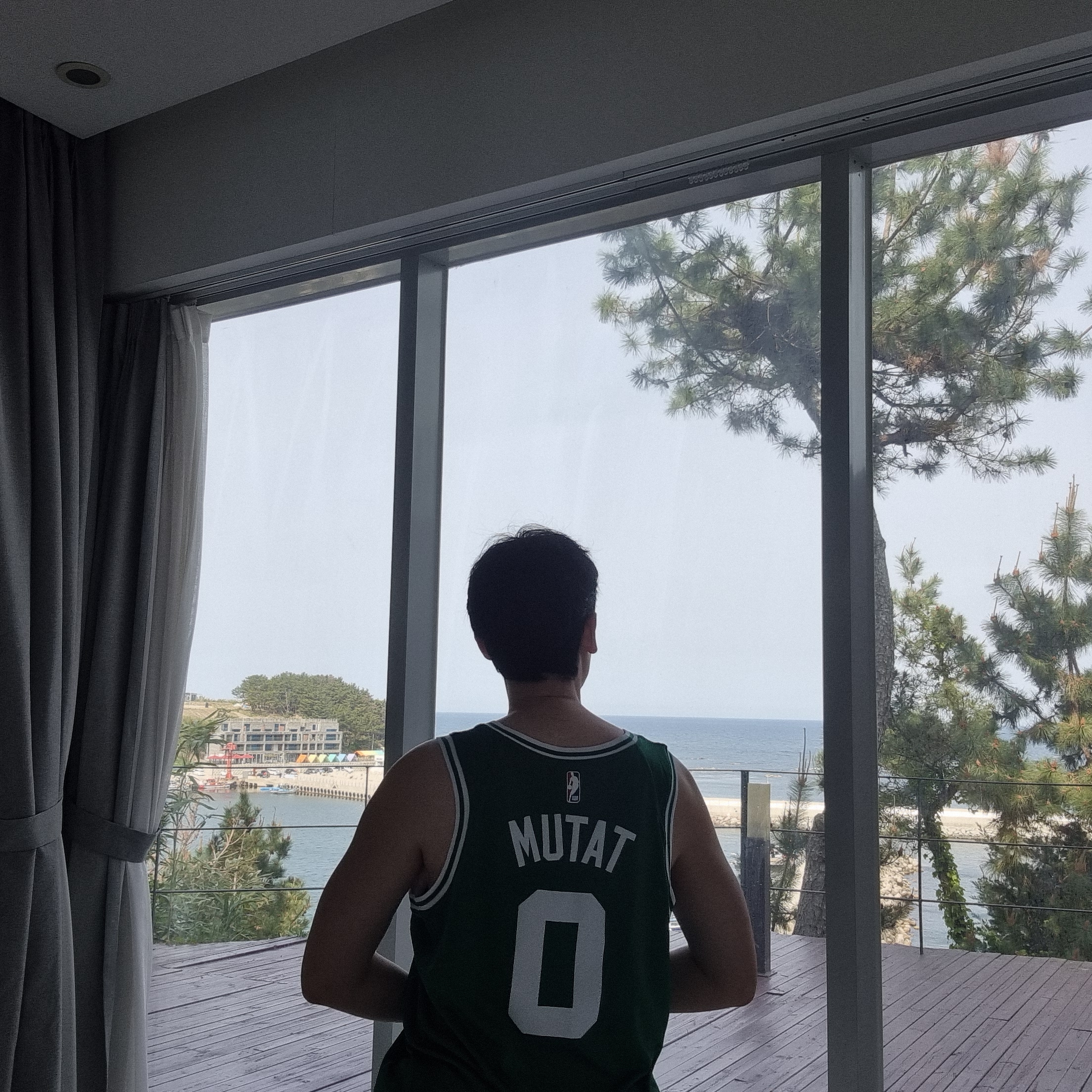 Nike Jayson Tatum Boston Celtics Icon Edition 2022/23 NBA Swingman Jersey Clover 착용 스타일