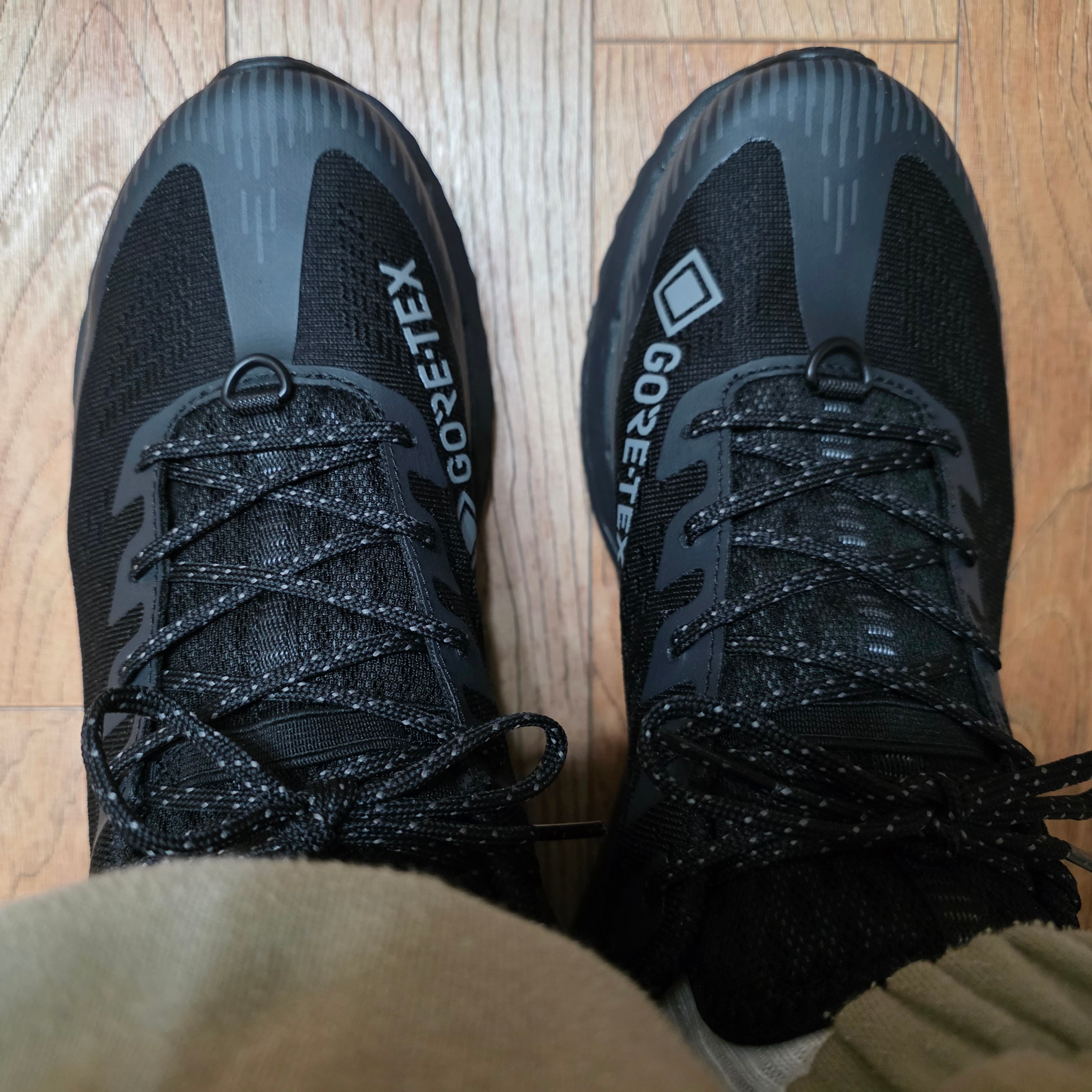 Merrell Agility Peak 5 GTX Black Black - 24FW 착용 스타일