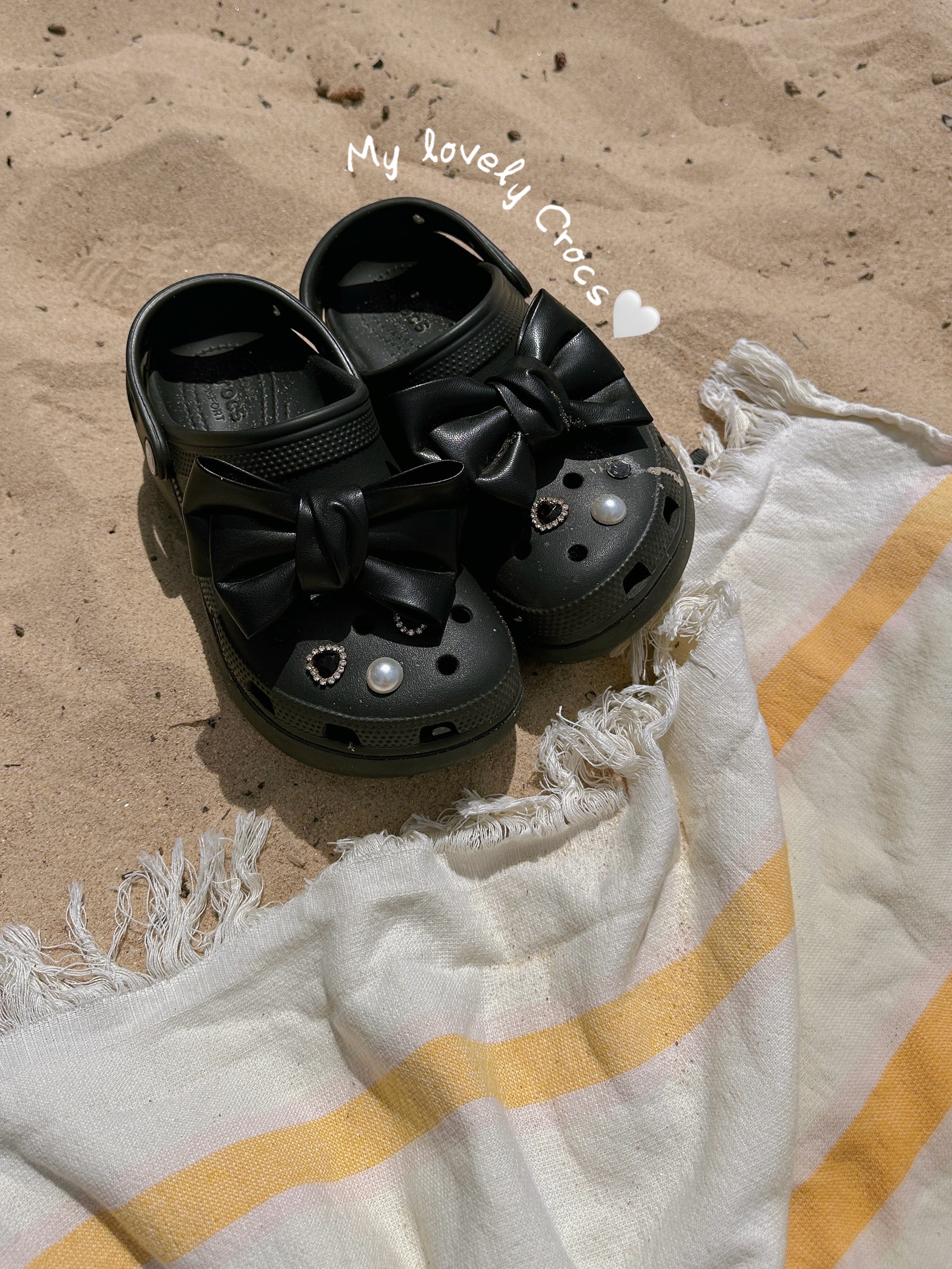 (W) Crocs Classic Platform Clog Black 착용 스타일 - 1