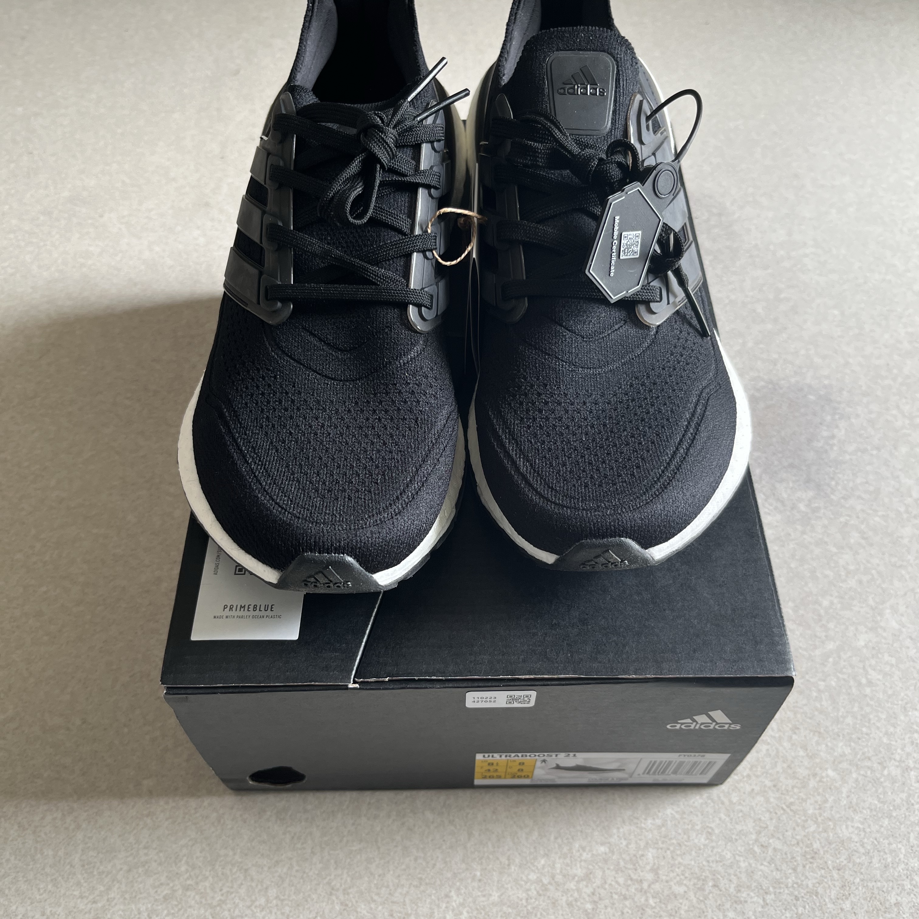 Adidas Ultraboost 21 Core Black 착용 스타일