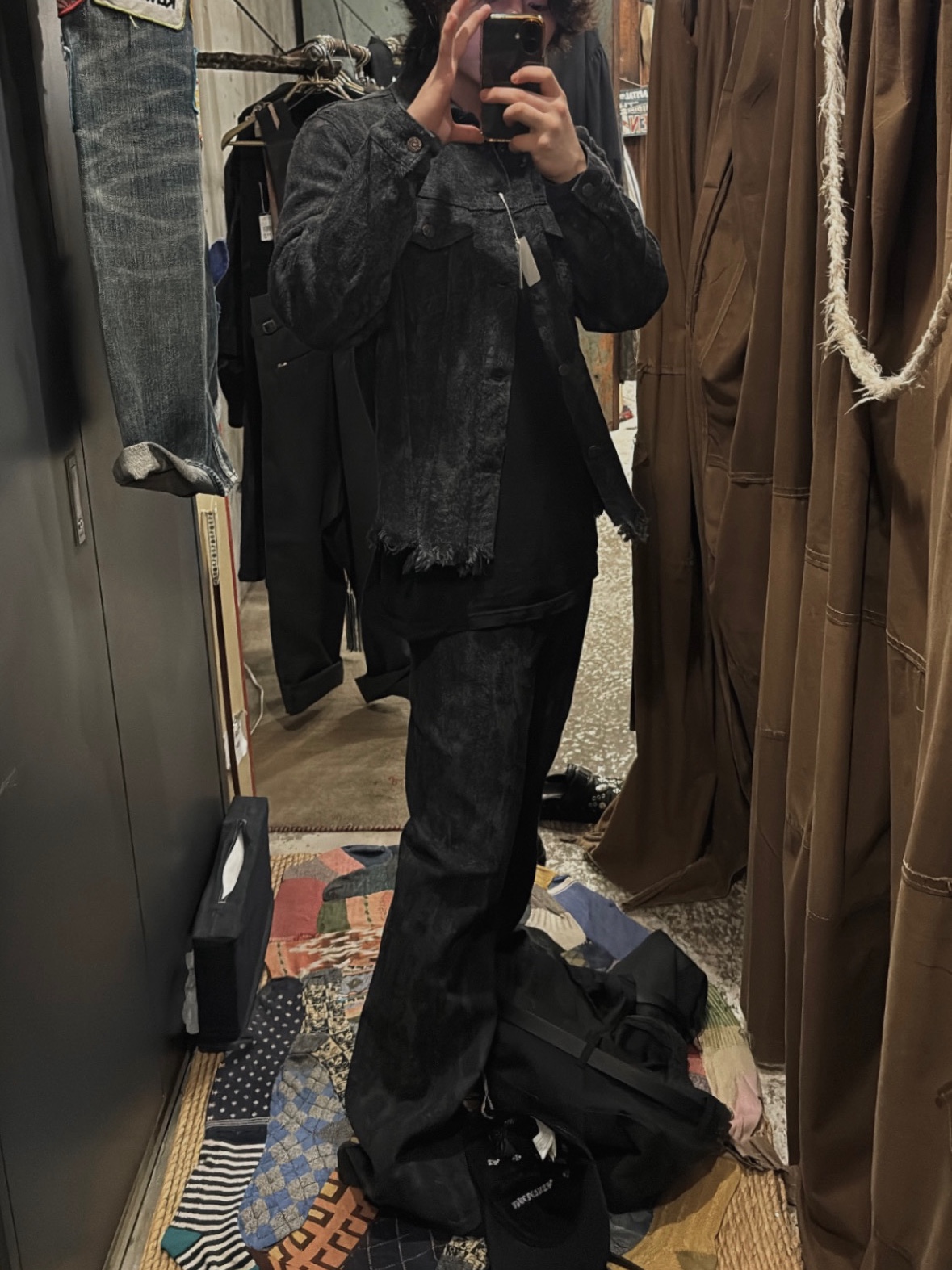 Kapital 12 oz. Magpie Denim 3rd Jacket Black, Kapital 12 oz. Magpie Denim 5P Apron-Okabellbo Black 착용 스타일 - 3