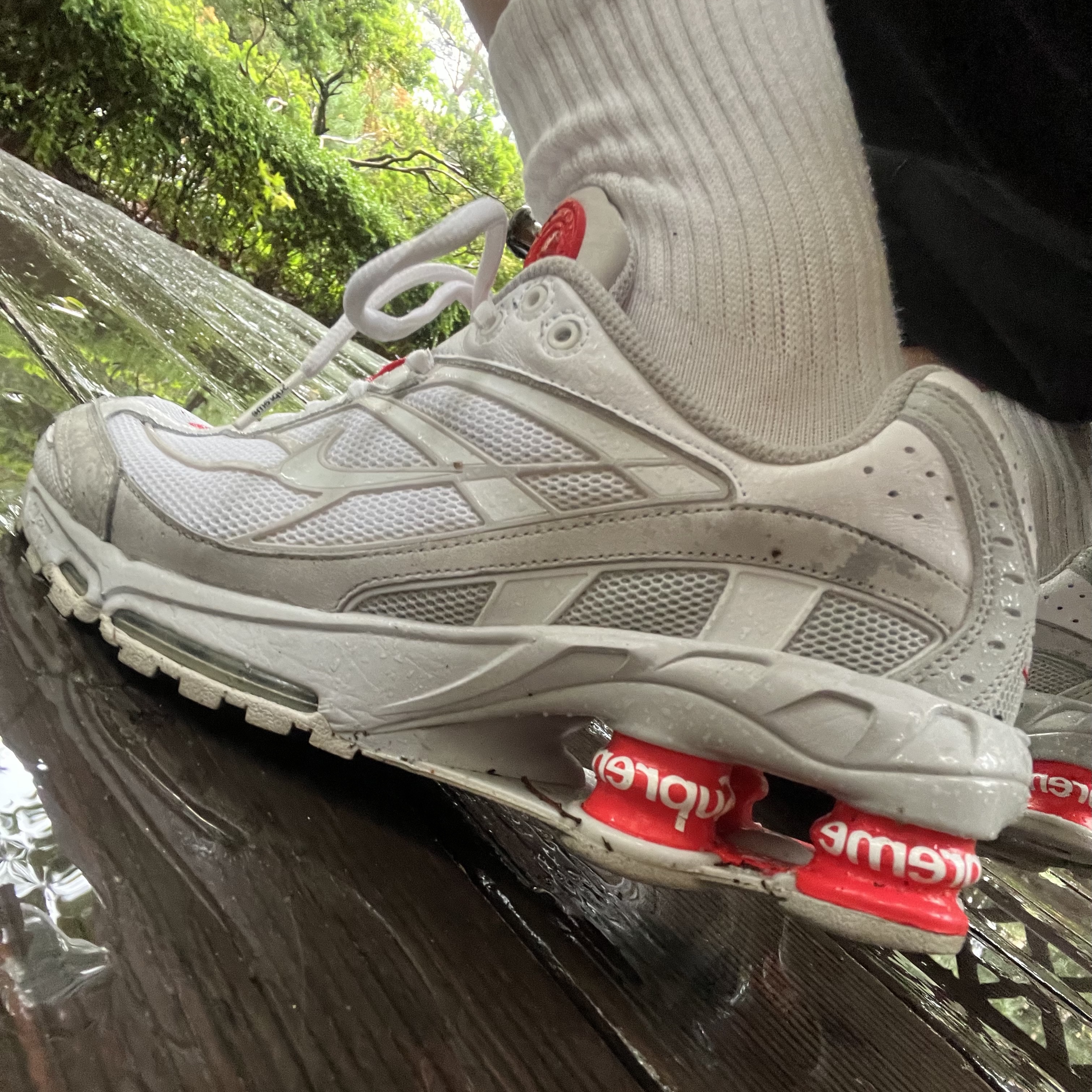 Nike x Supreme Shox Ride 2 SP White 착용 스타일
