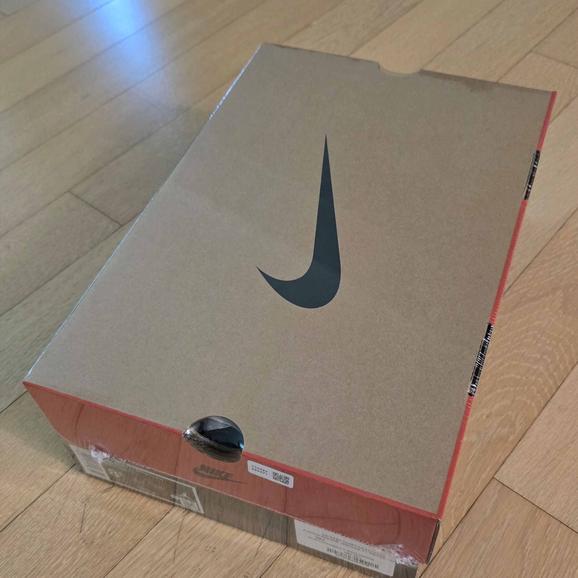 Jordan 11 Retro Low Bred 2025 착용 스타일 - 1