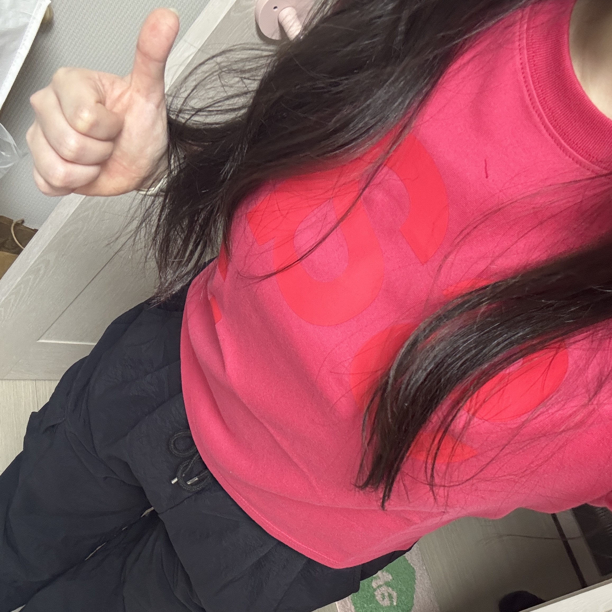 [KREAM 단독] Safarispot 1/2 Basic Safari T-Shirt Red 착용 스타일 - 2