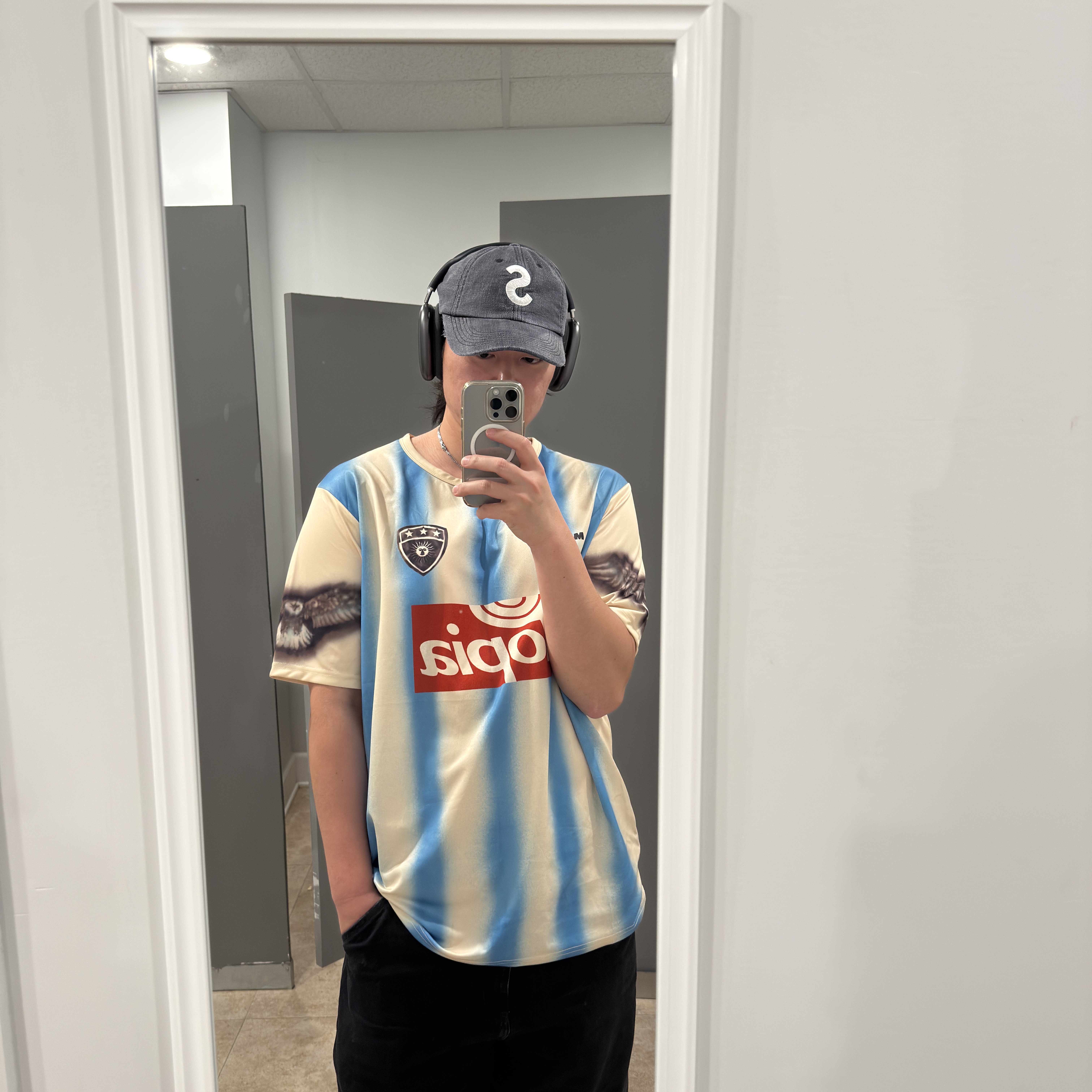 Travis Scott Argentina Soccer Jersey White Light Blue, Nike Air Max Plus TNPO Wolf Grey and Black 착용 스타일 - 2