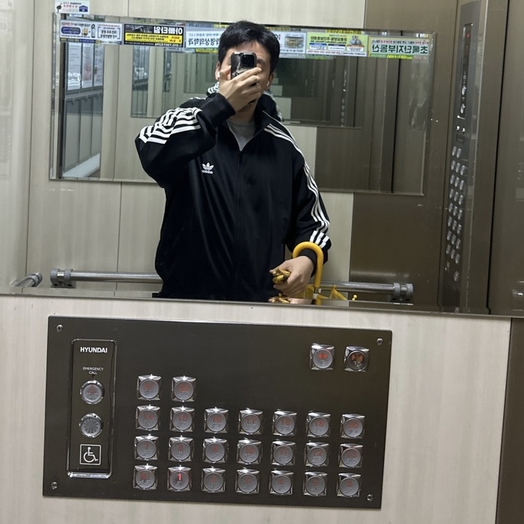 Adidas Adicolor Classics Firebird Track Top Black - KR Sizing 착용 스타일