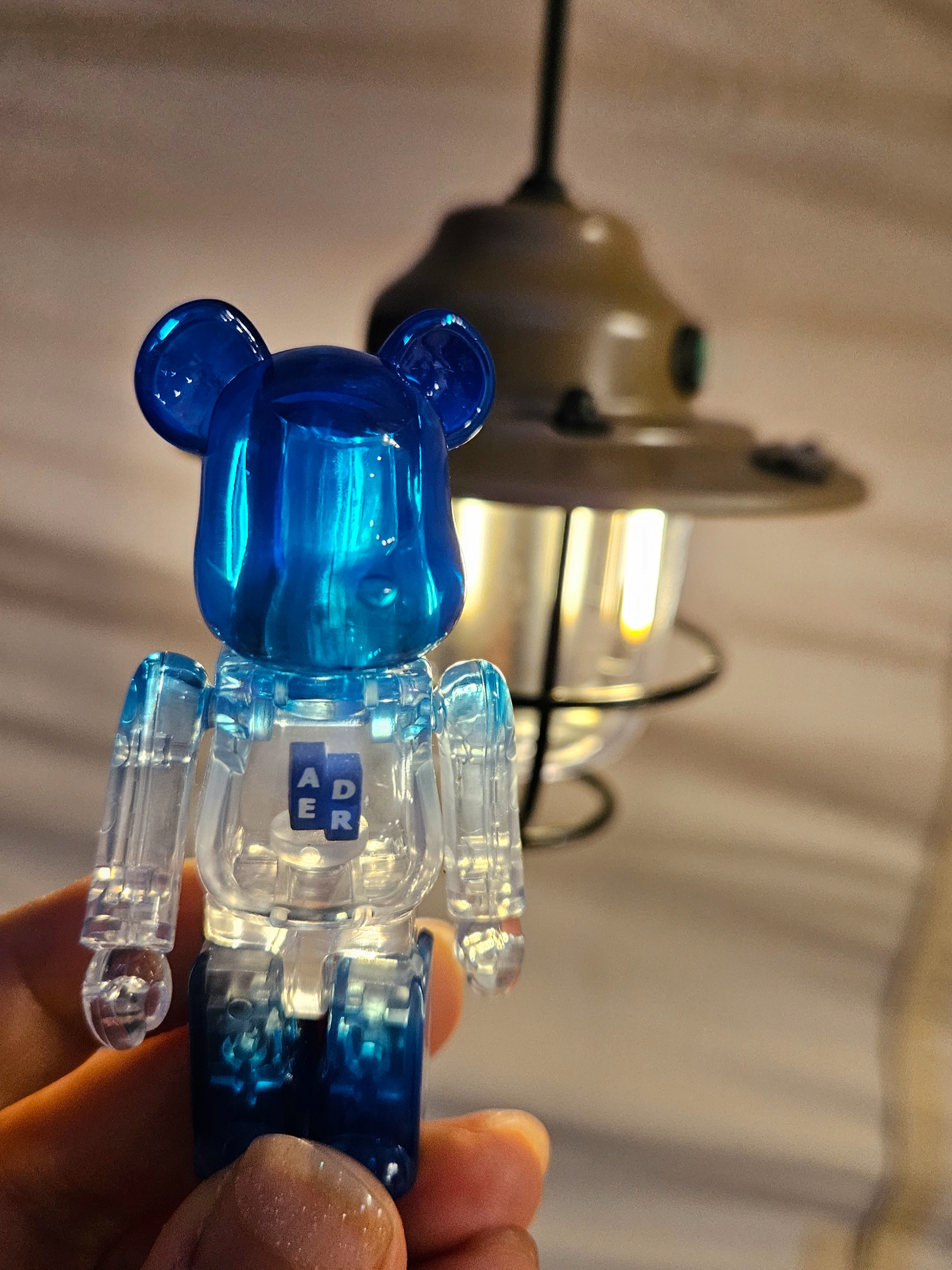 Bearbrick Series 48 Sealed Case 100% (24 Blind Boxes), NewJeans x Murakami Metal Keyring Flower 착용 스타일 - 7