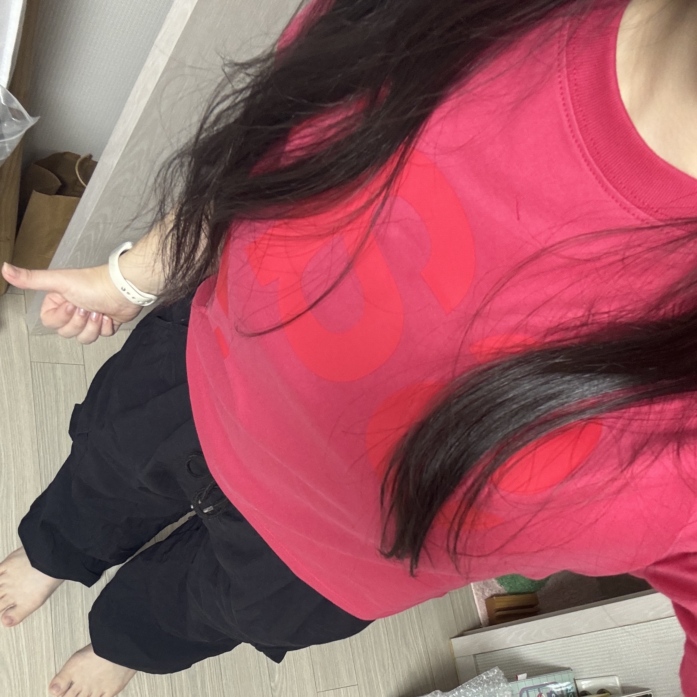 [KREAM 단독] Safarispot 1/2 Basic Safari T-Shirt Red 착용 스타일 - 1