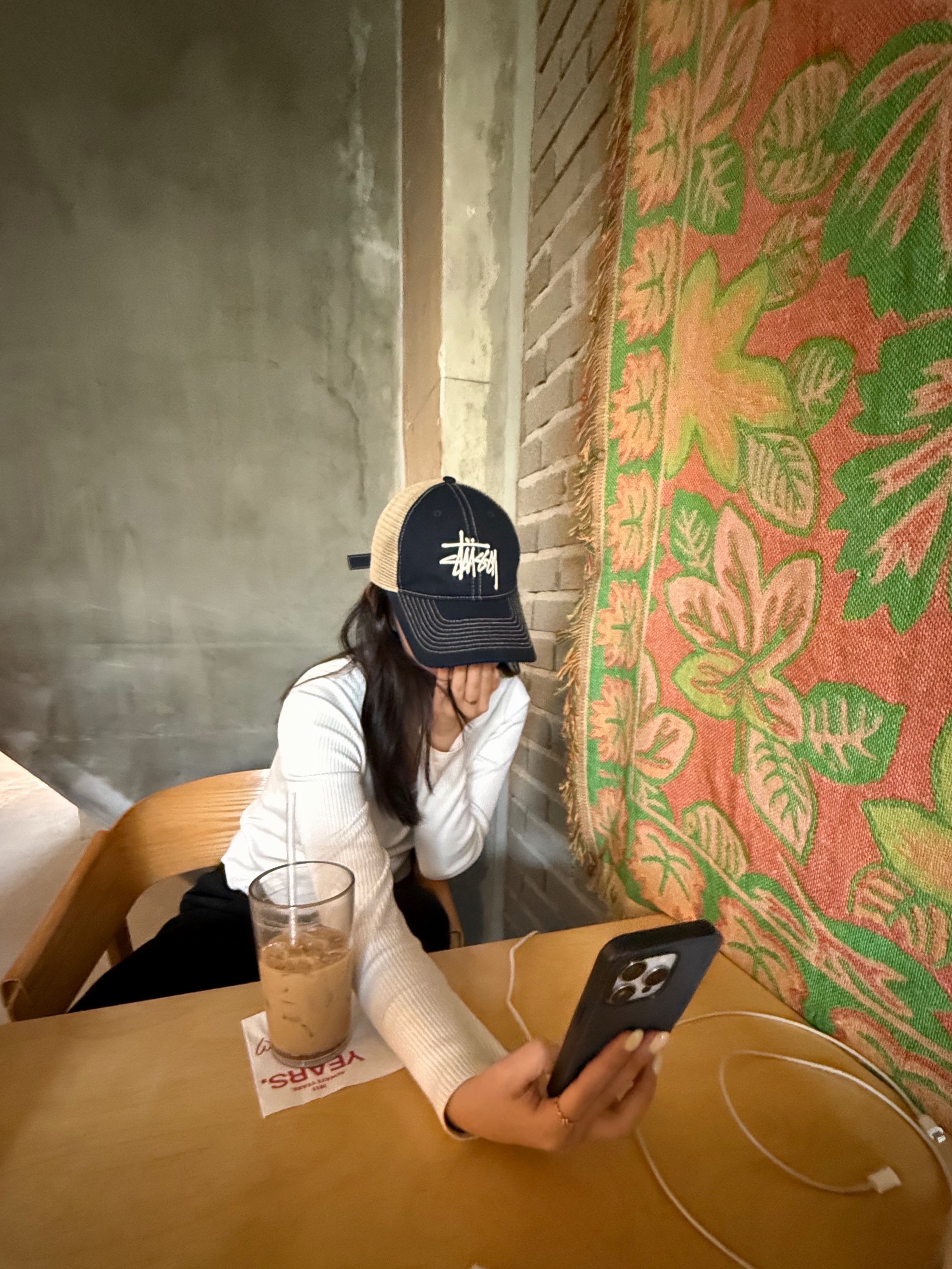 Stussy New Era 9twenty Basic Trucker Navy 착용 스타일