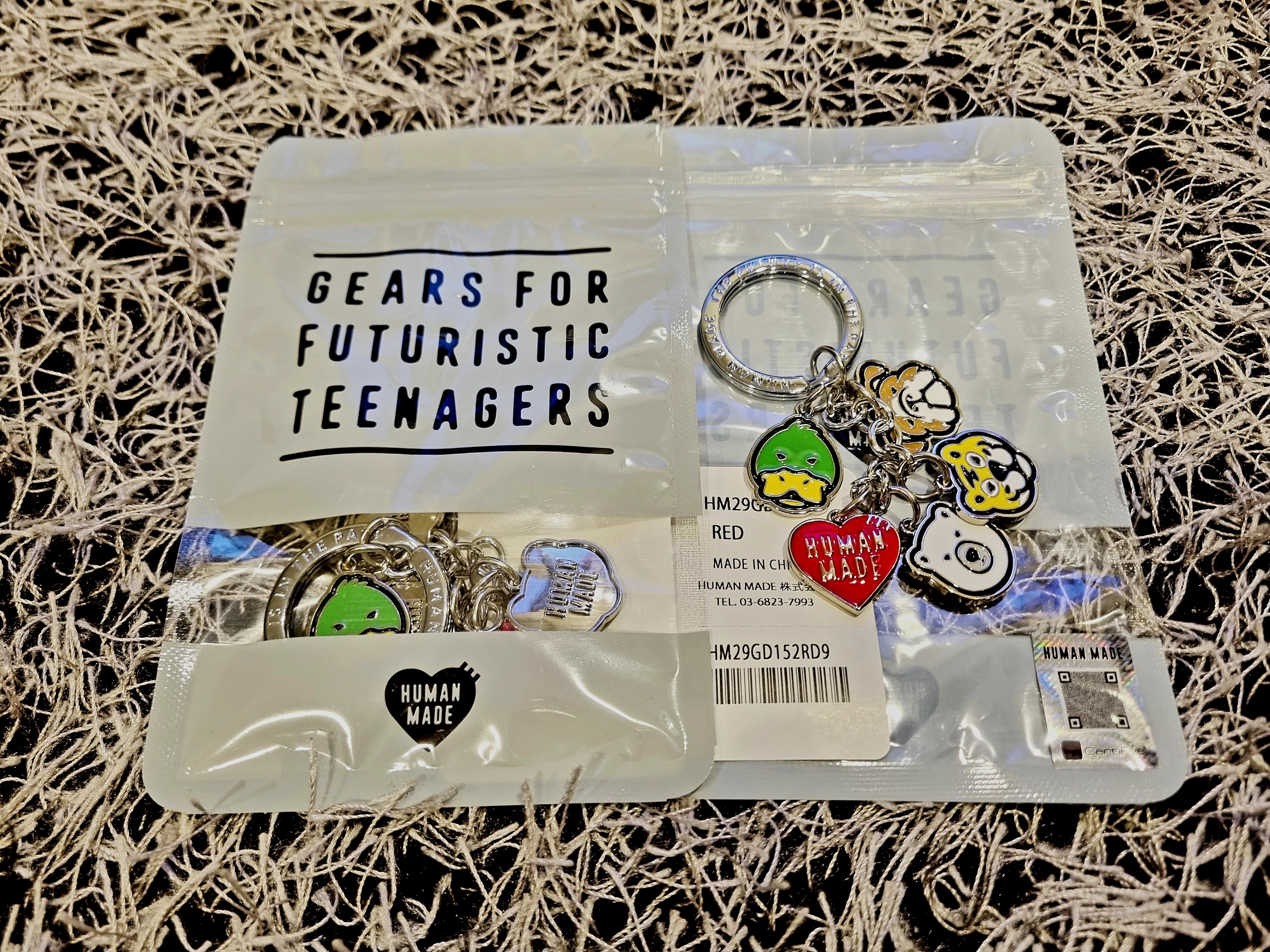 Human Made Animal Keyring Silver 착용 스타일 - 2