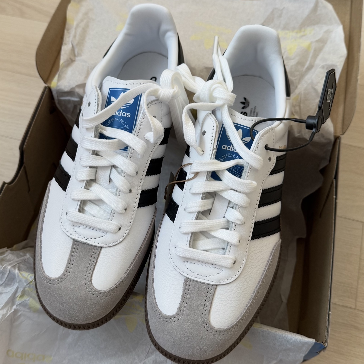 Adidas Samba OG Cloud White 착용 스타일 - 1