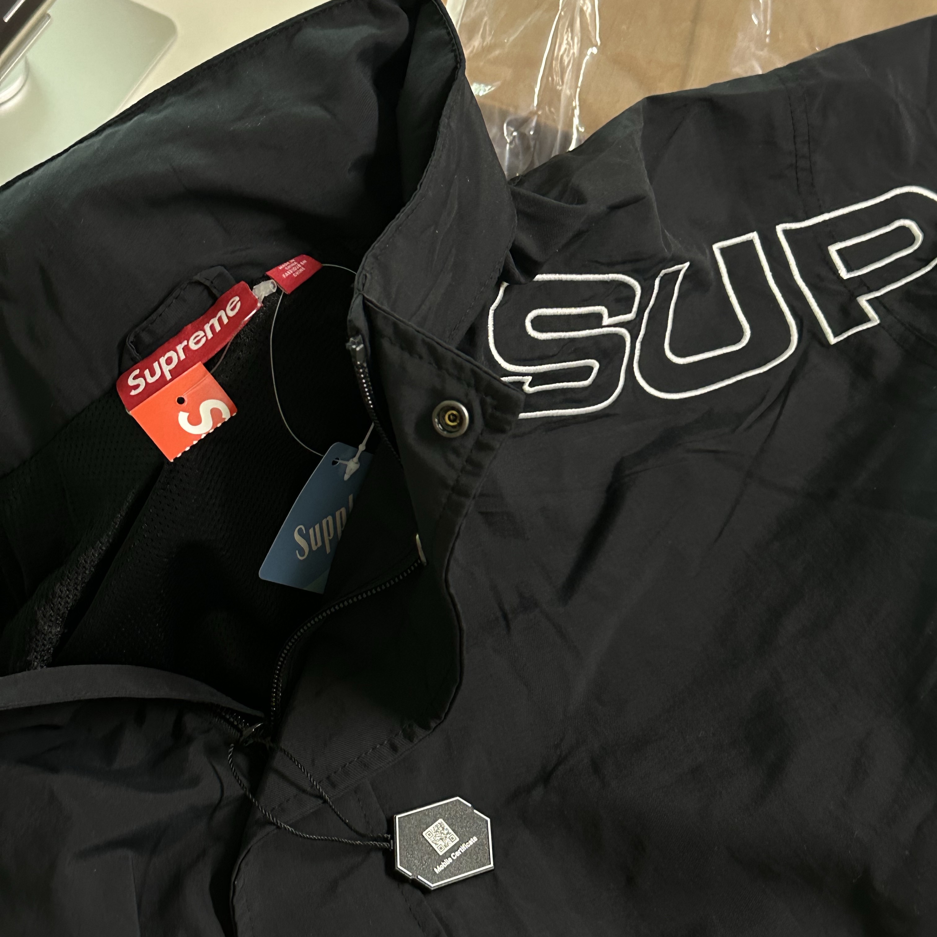 Supreme Spellout Embroidered Track Jacket Black - 24FW 착용 스타일