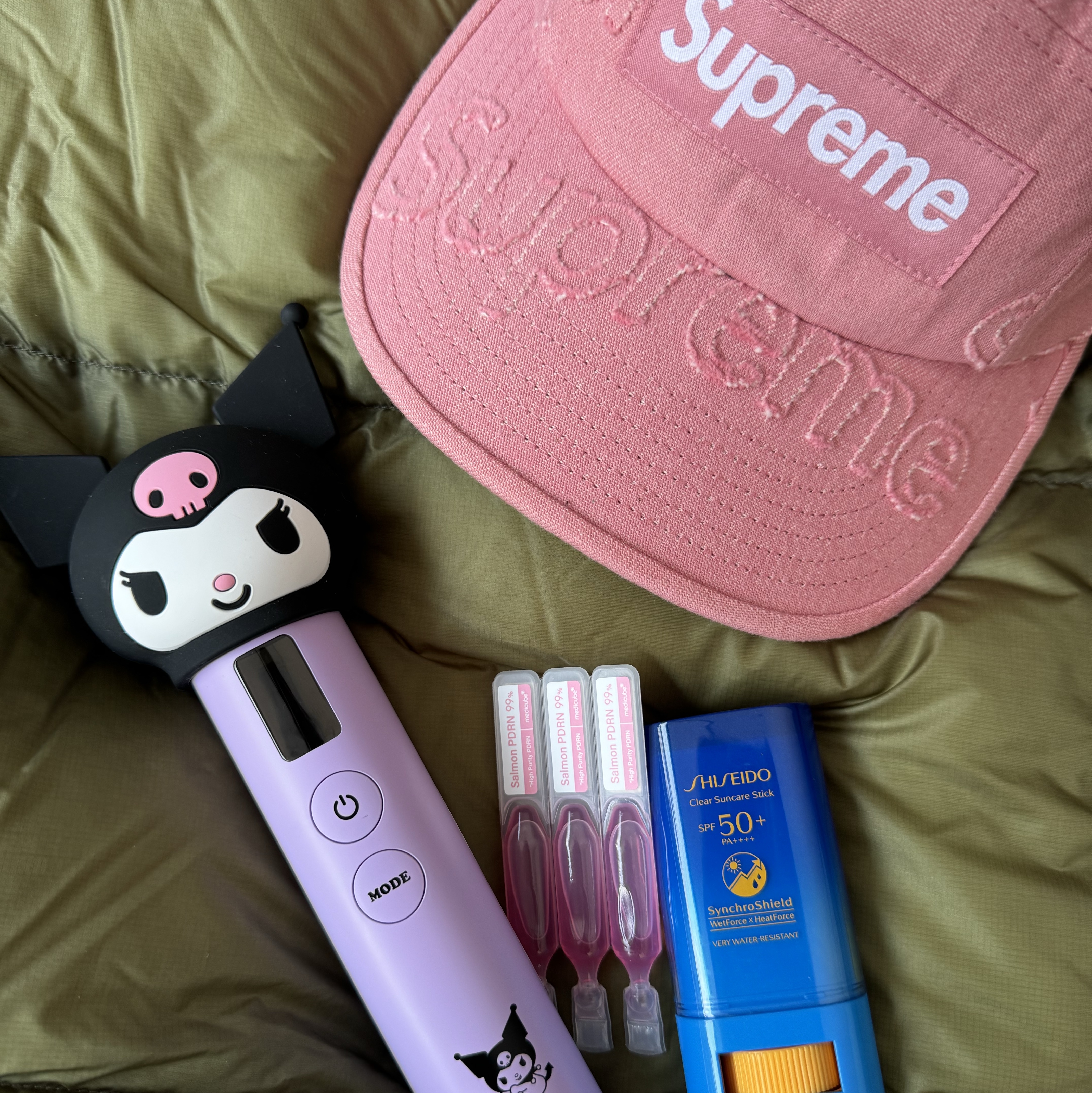 Supreme Lasered Denim Camp Cap Pink - 24FW, Medicube Age-R Booster Pro Kuromi Edition (Korean Ver.) 착용 스타일
