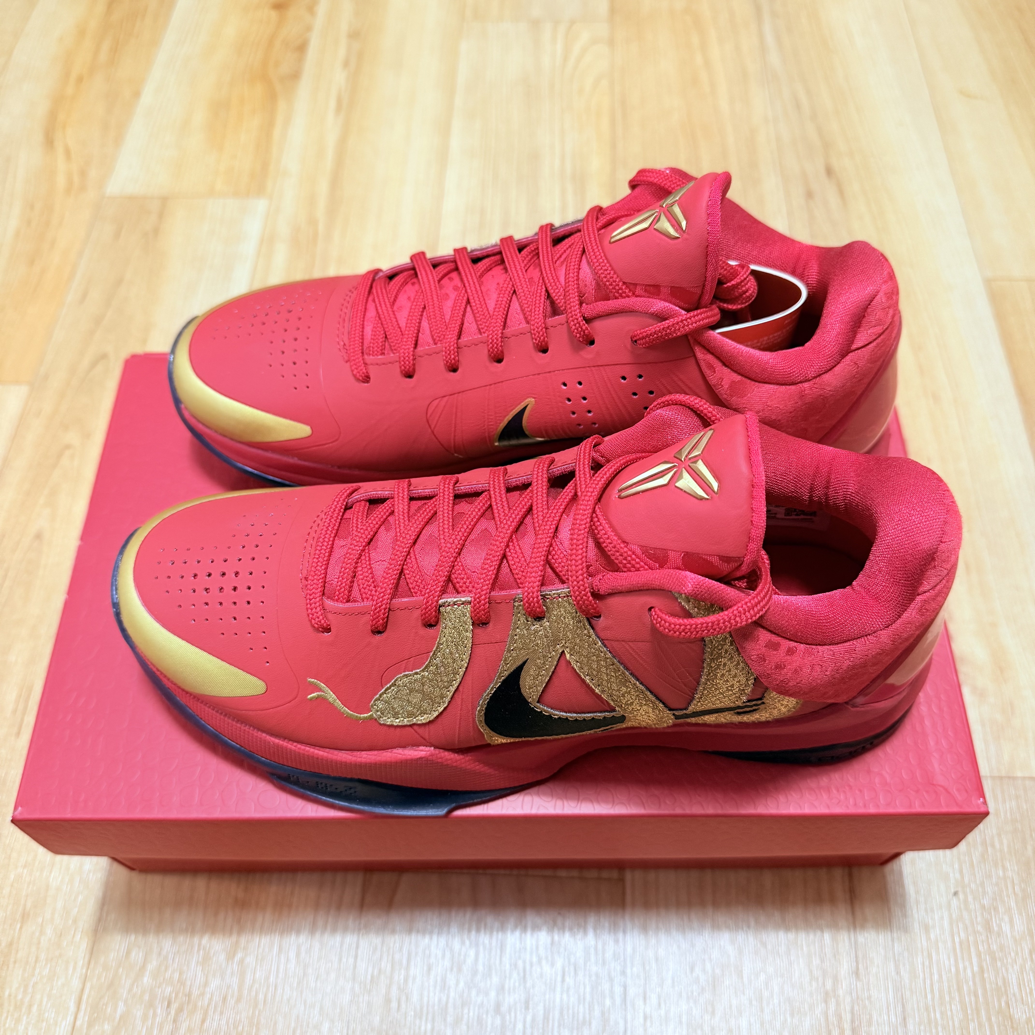 Nike Kobe 5 Protro Year of the Mamba University Red 착용 스타일 - 2