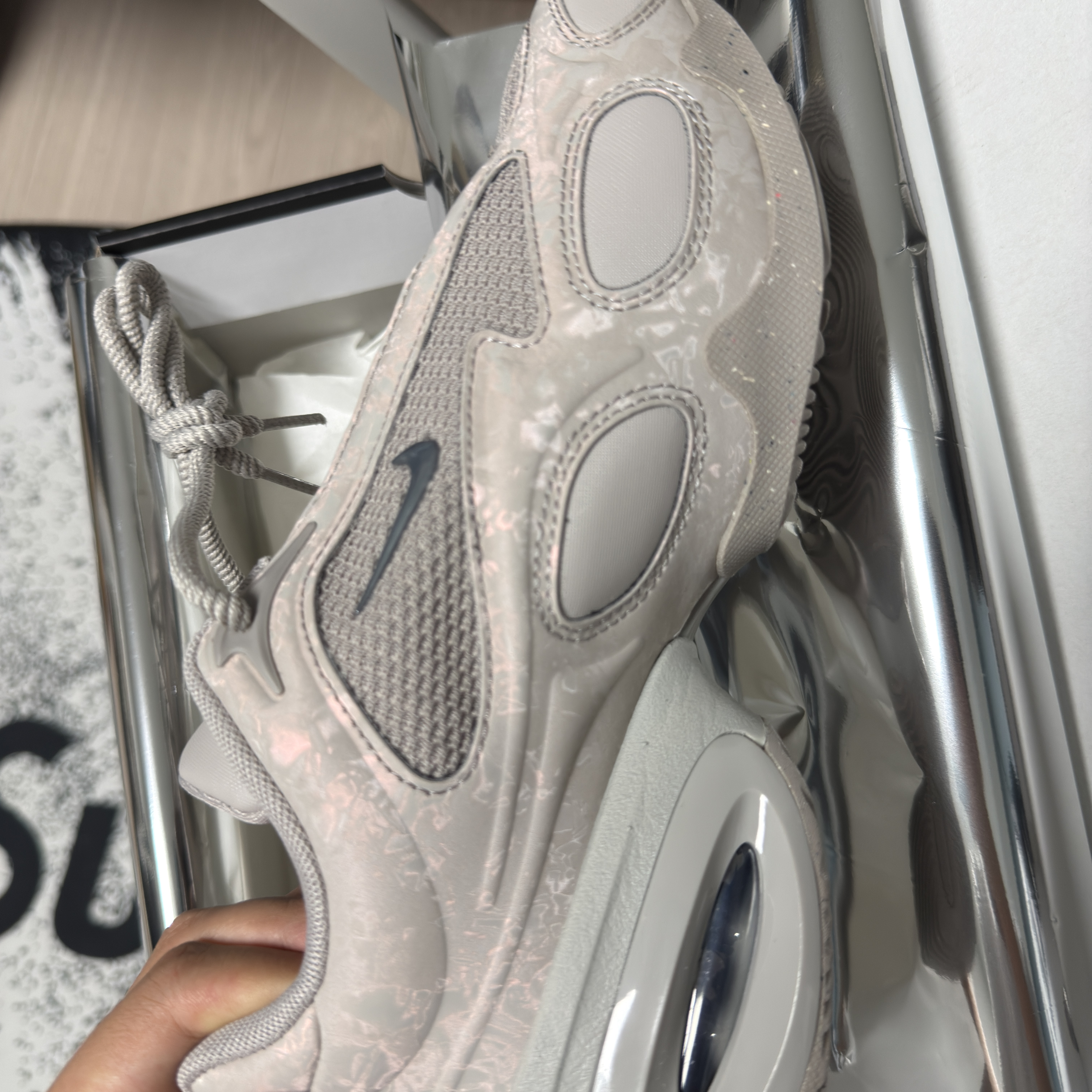 (W) Nike Air Max Muse College Grey 착용 스타일 - 1