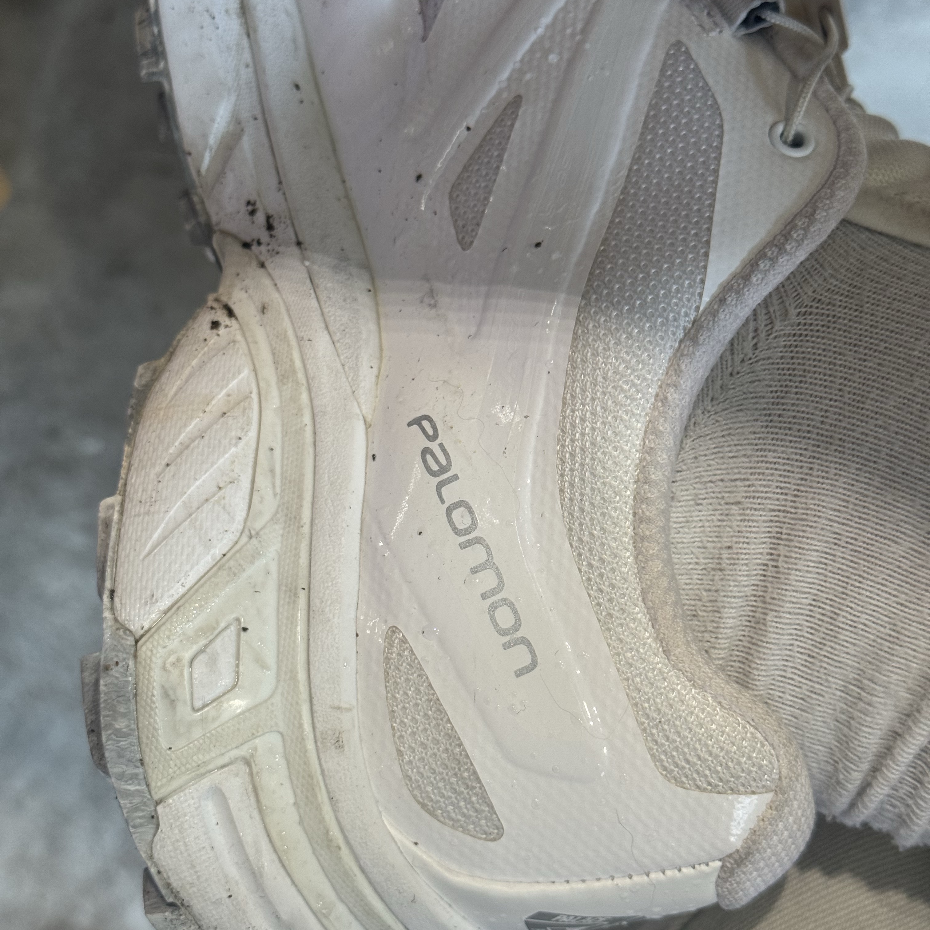 Salomon x Palace XT-Wings 2 White 착용 스타일 - 2