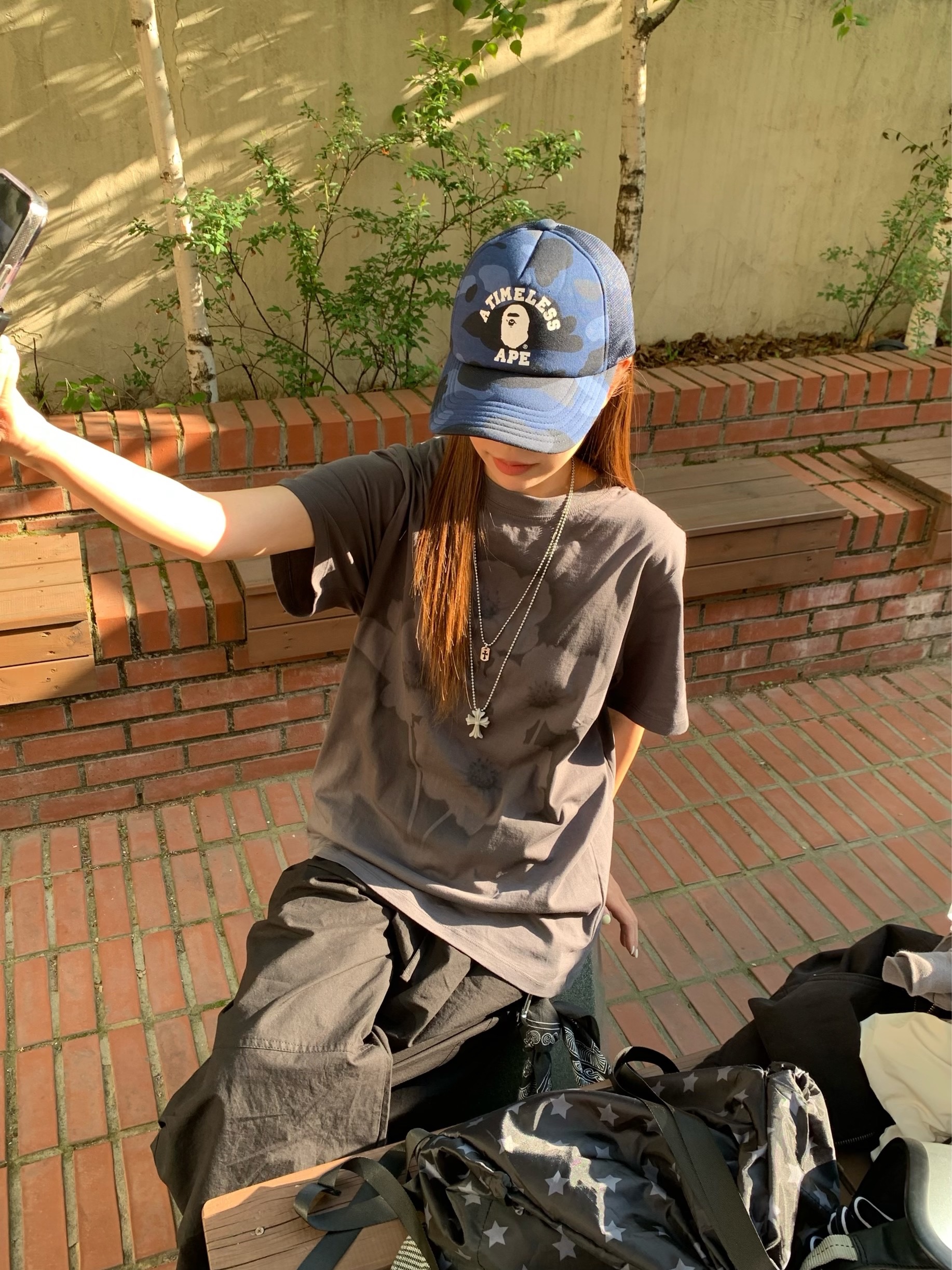 Chrome Hearts Silichrome CH Cross Pendant Grey 2023, BAPE x JJJJound Color Camo College Mesh Cap Navy 착용 스타일