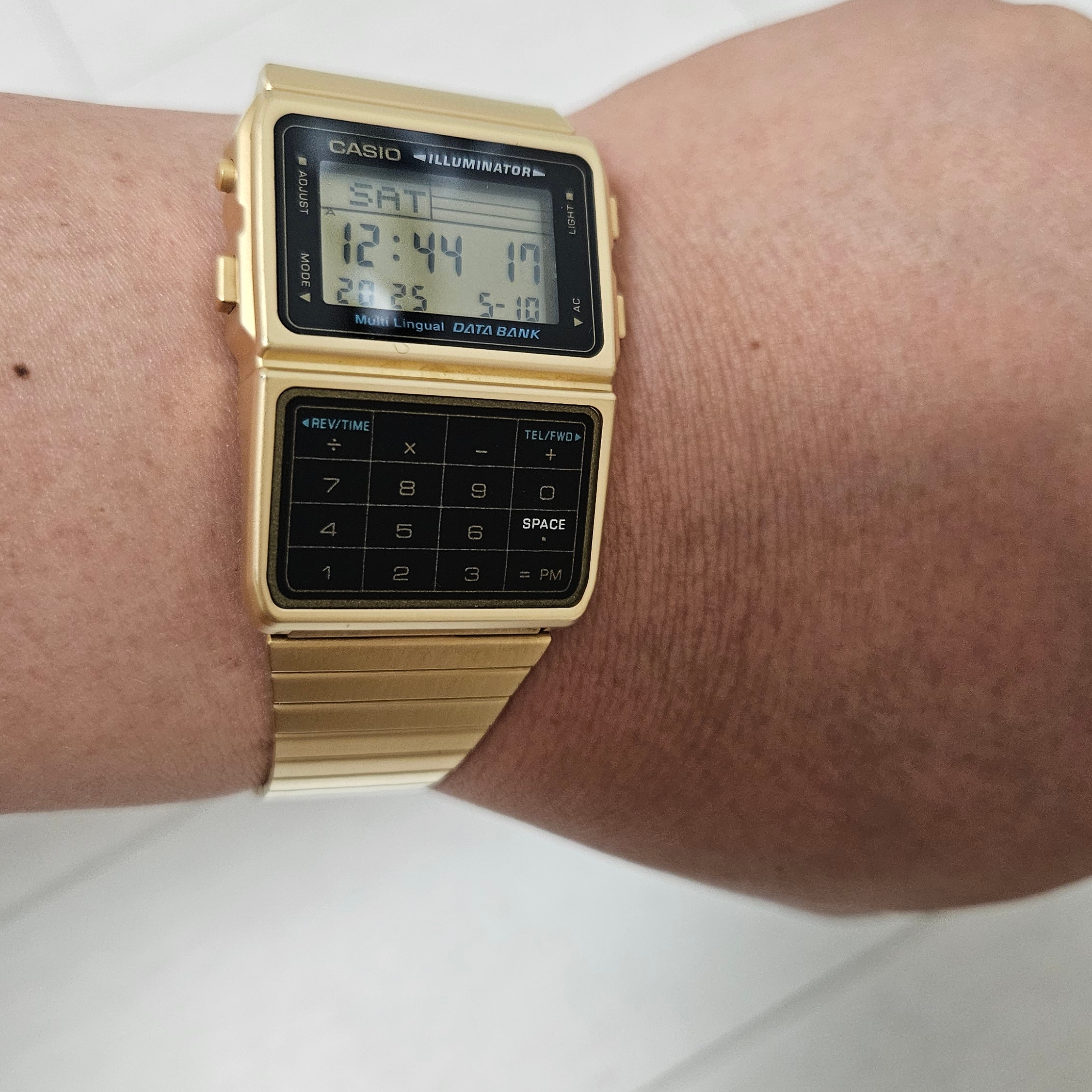 Casio DBC-611G-1DF 착용 스타일