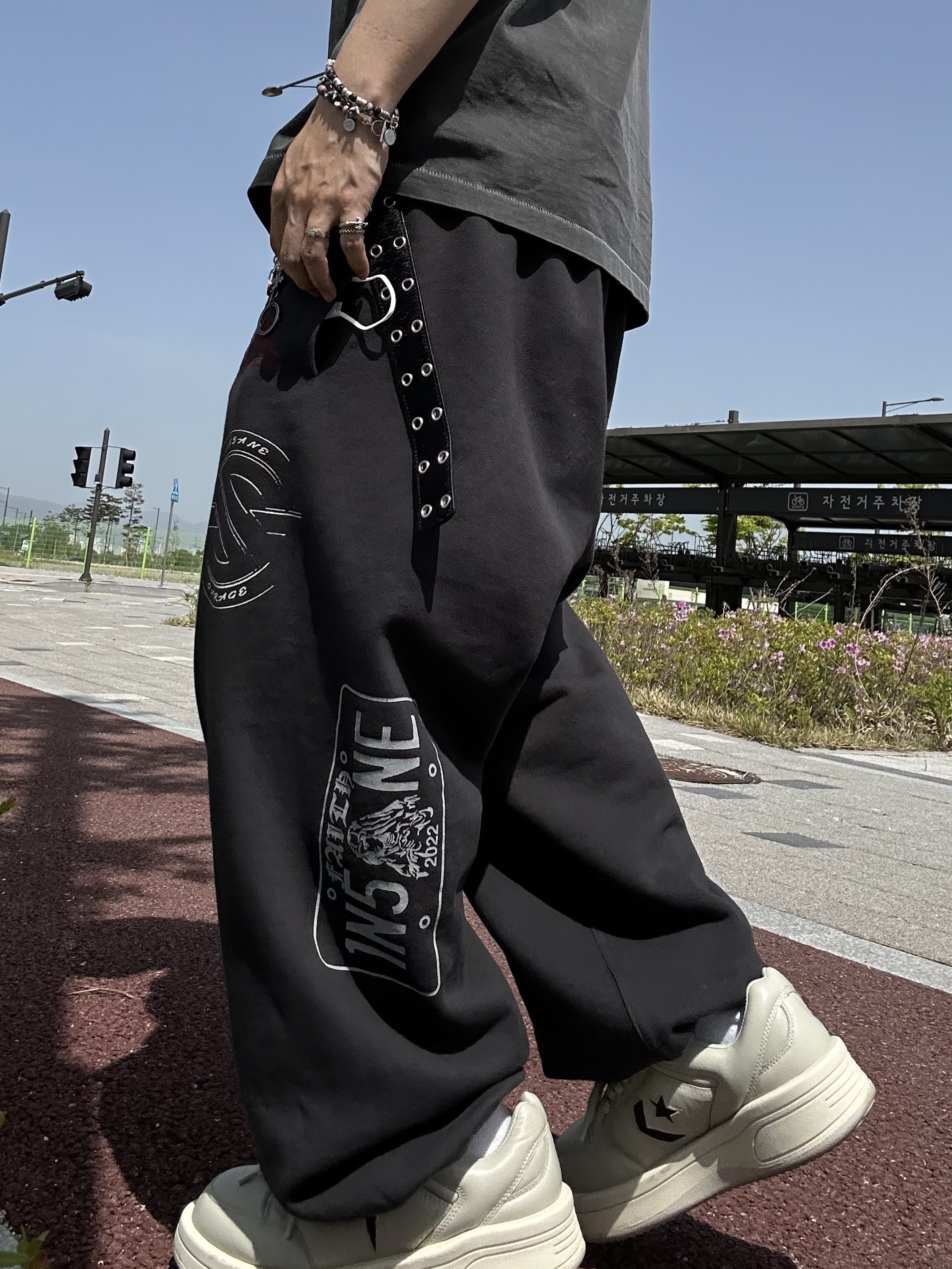 Converse x Drkshdw Turbowpn Ox Pelican 착용 스타일 - 3