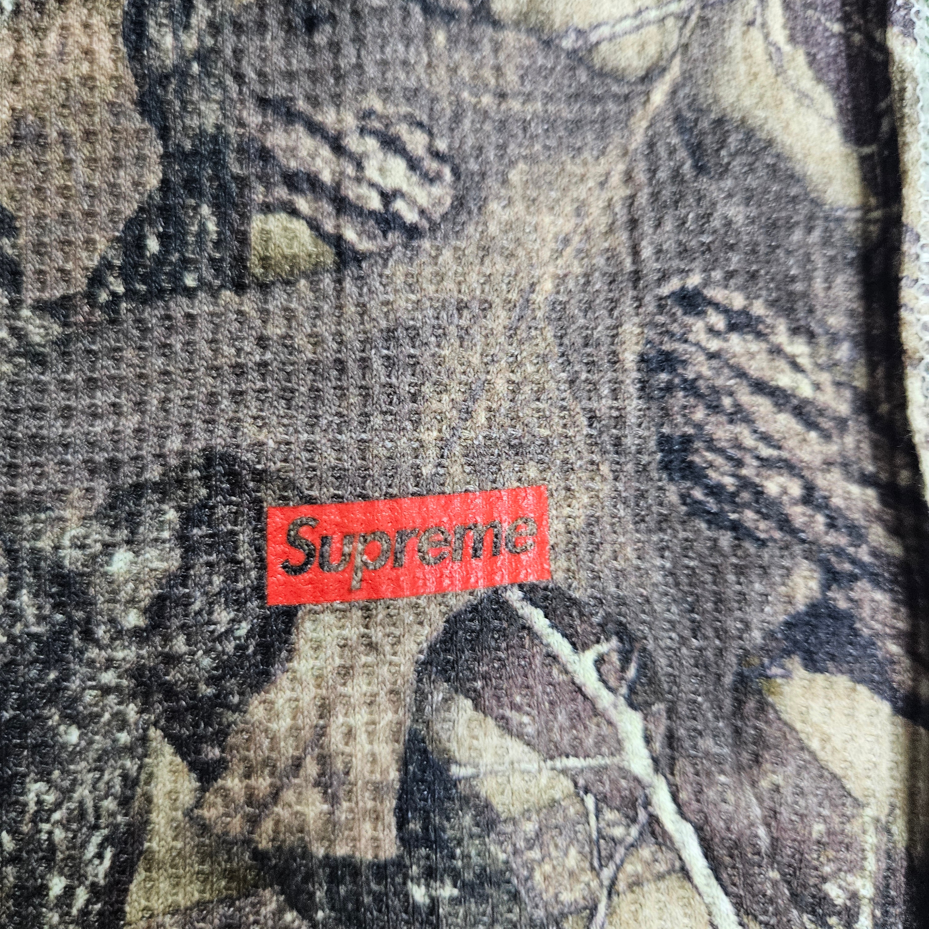 Supreme Hanes Bones Thermal Crew TrueTimber HTC Fall Camo (1 Pack) - 24FW 착용 스타일 - 3