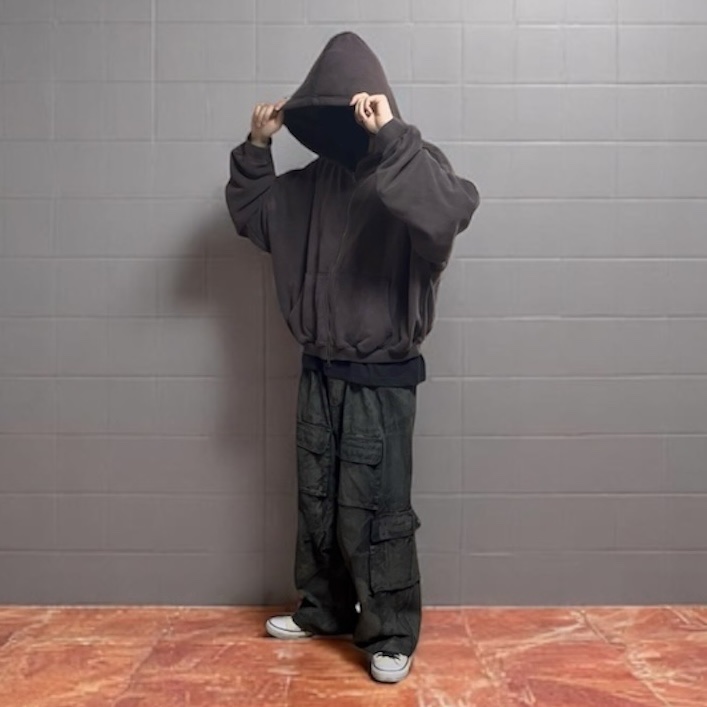 Undermycar Harban Rough Dirty Painting Wide Cargo Pants Lint - 23SS 착용 스타일 - 2