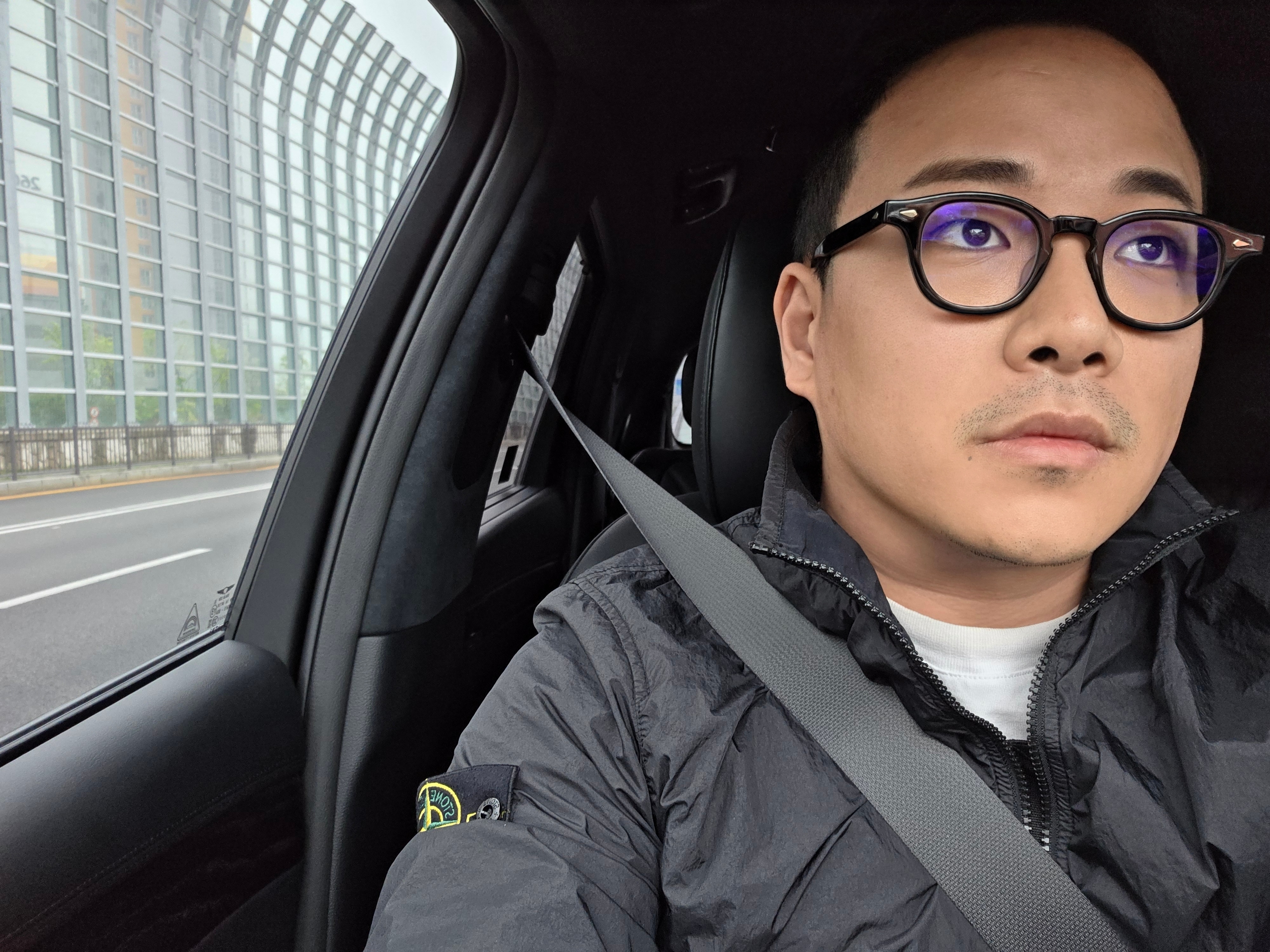 Stone Island 4100037 Crinkle Reps R-NY Wind Resistant Jacket Black - 25SS 착용 스타일