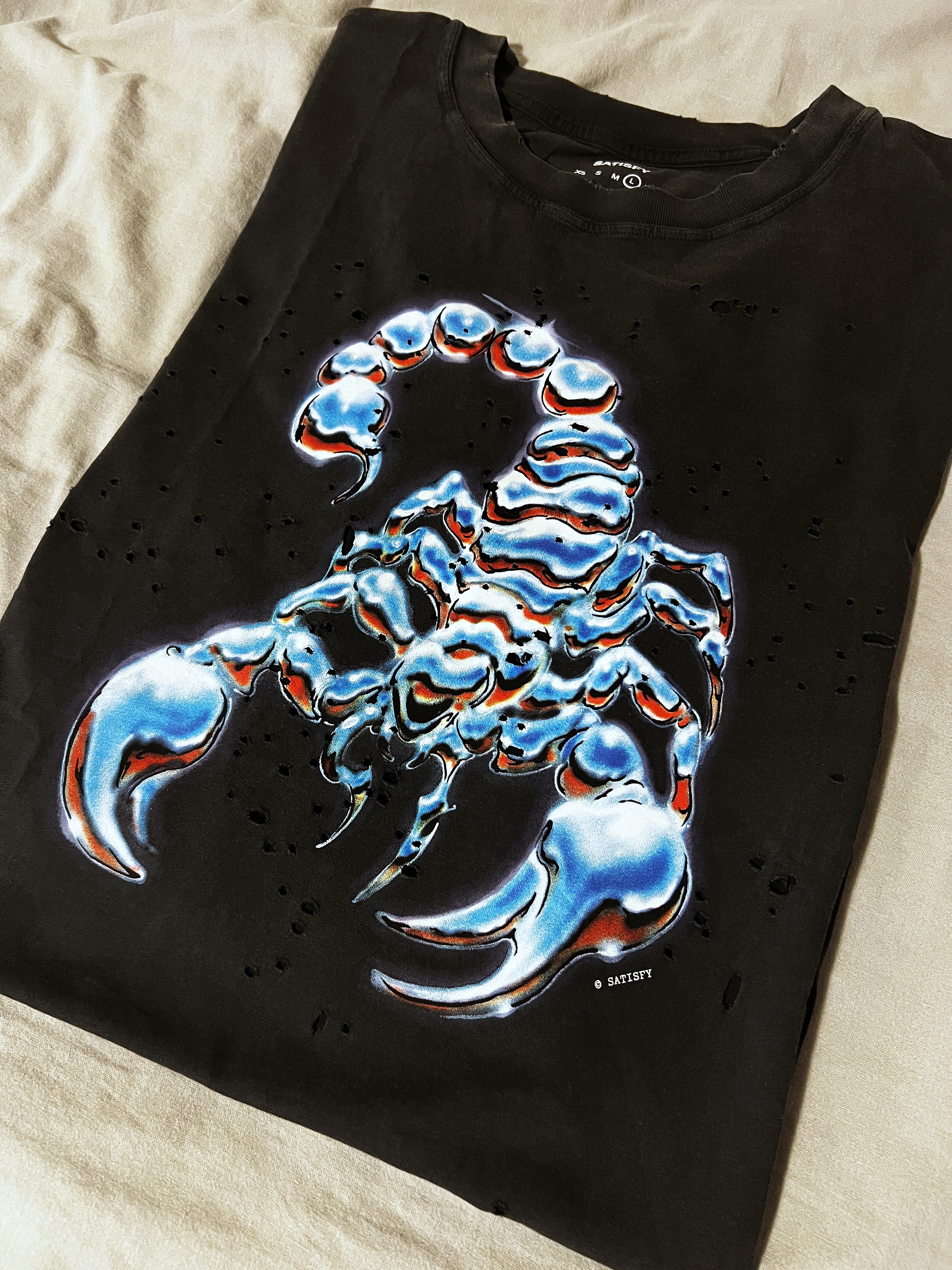 Satisfy Mothtech T-Shirt Aged Black 착용 스타일