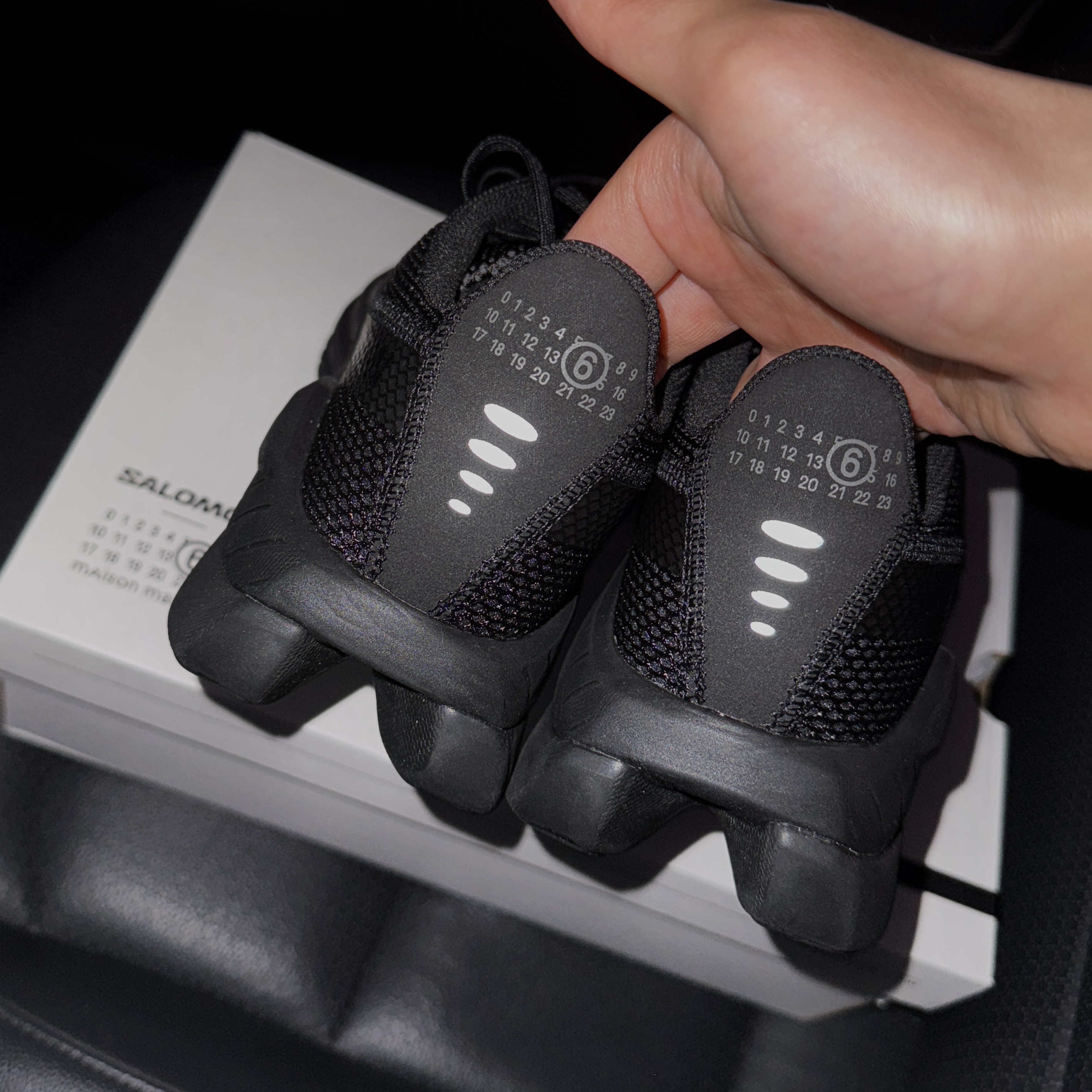 Salomon x MM6 Maison Margiela Spectur 2 Black Pewter 착용 스타일
