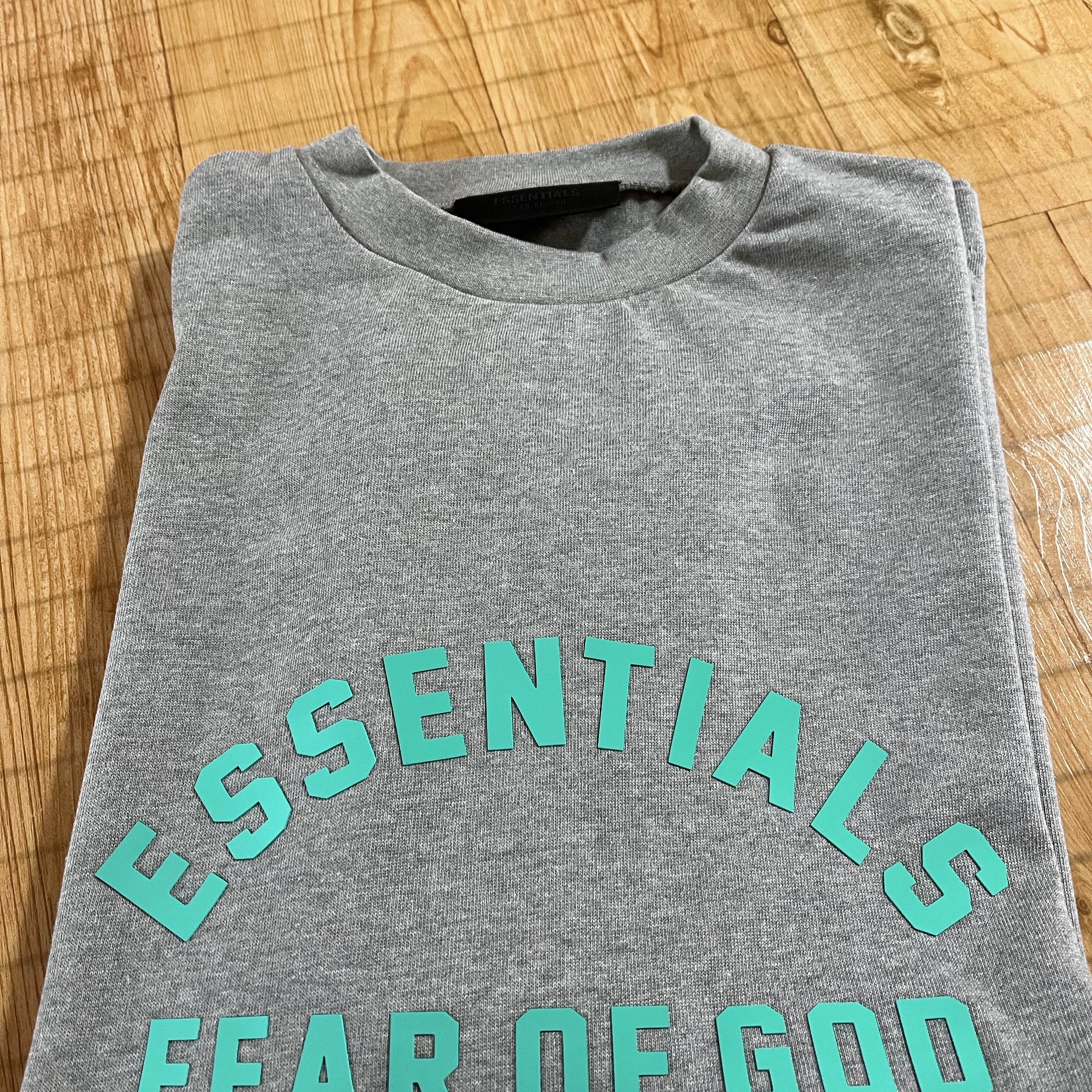 Essentials Heavy Jersey Crewneck T-Shirt Dark Heather Oatmeal - 24SS 착용 스타일