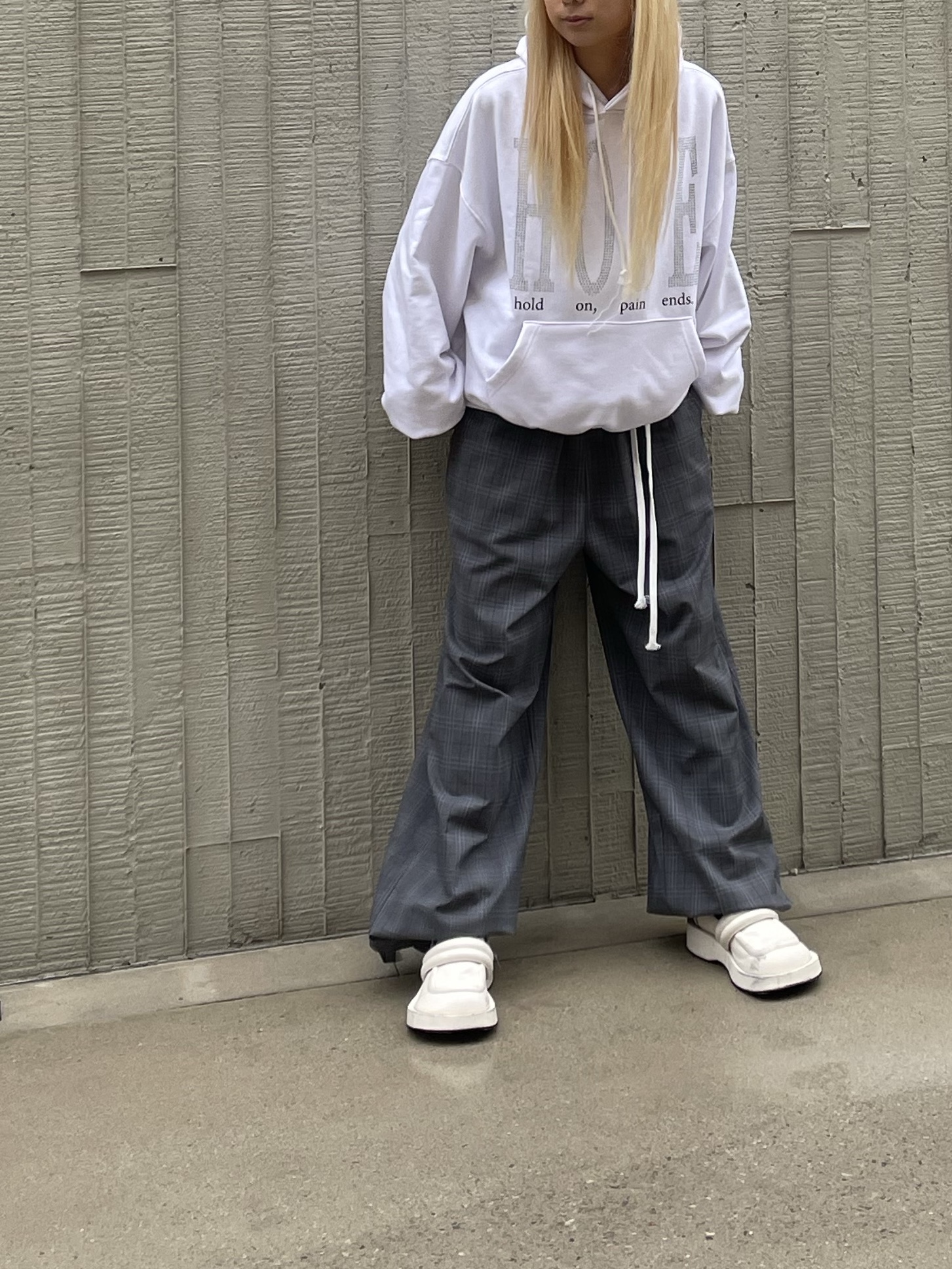 Hono Report Easy Big Rope Pants Gray Check 착용 스타일 - 3