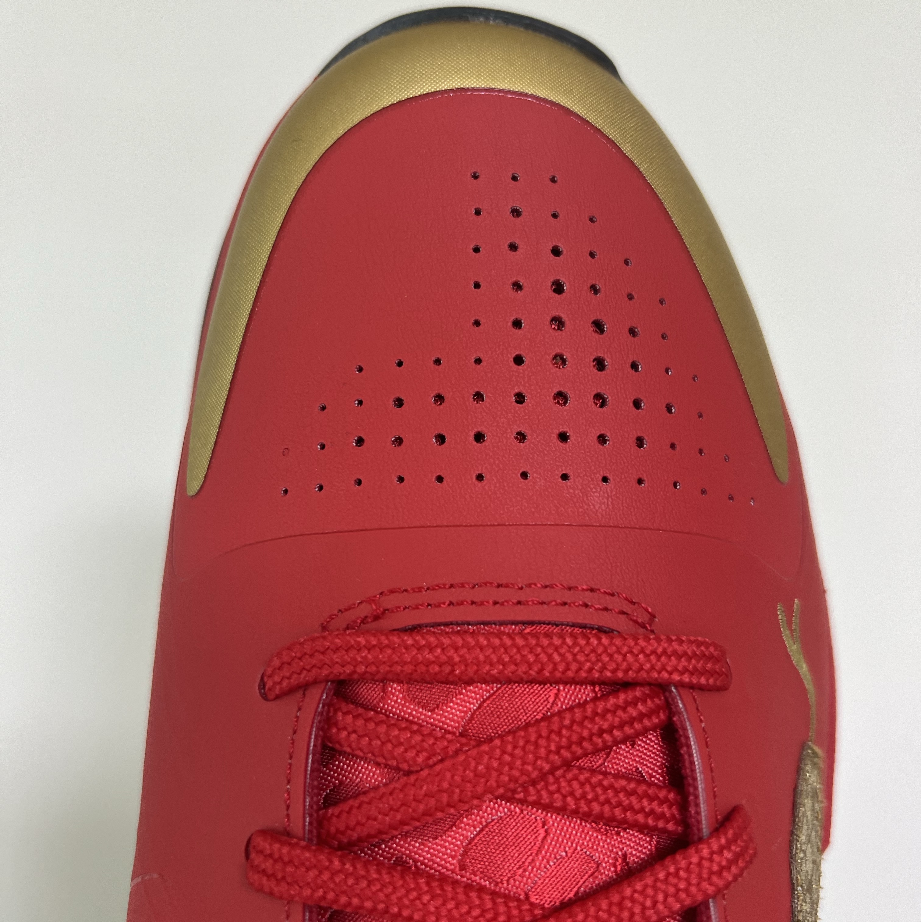 Nike Kobe 5 Protro Year of the Mamba University Red 착용 스타일 - 4