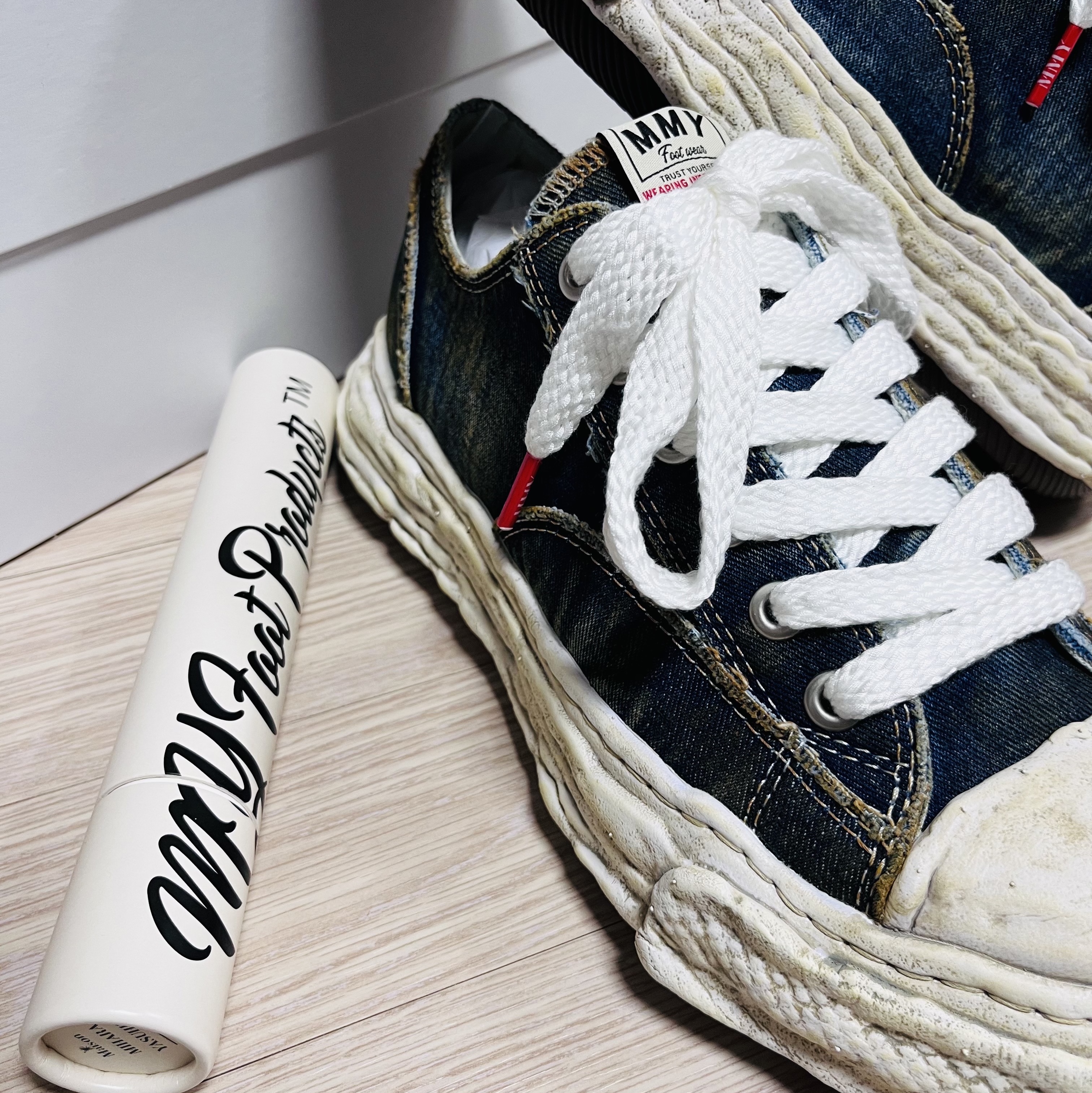 Maison Mihara Yasuhiro Peterson23 OG Sole Washed Denim Low-top Sneakers Blue 착용 스타일