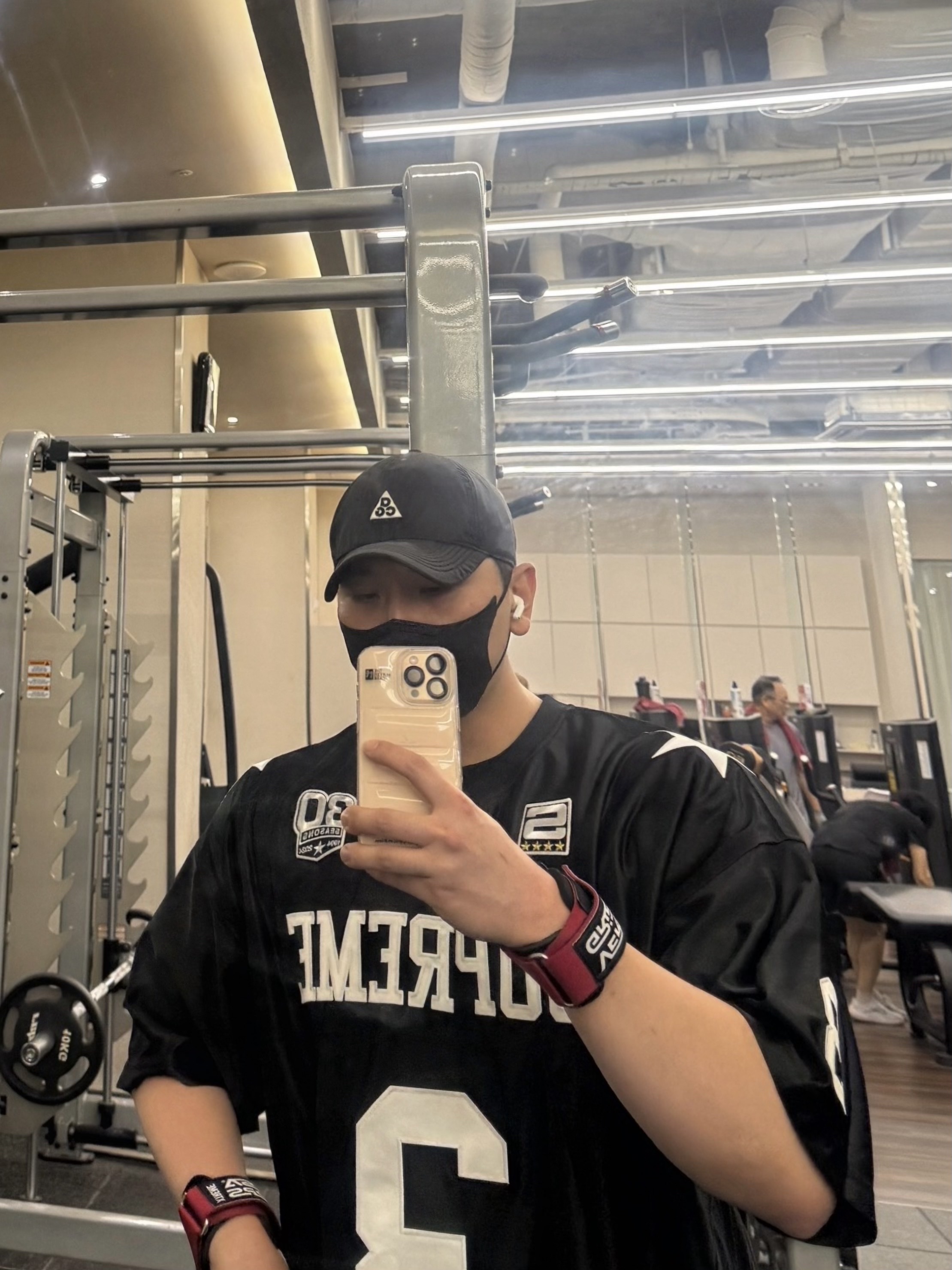 Supreme Star Football Jersey Black - 24FW 착용 스타일