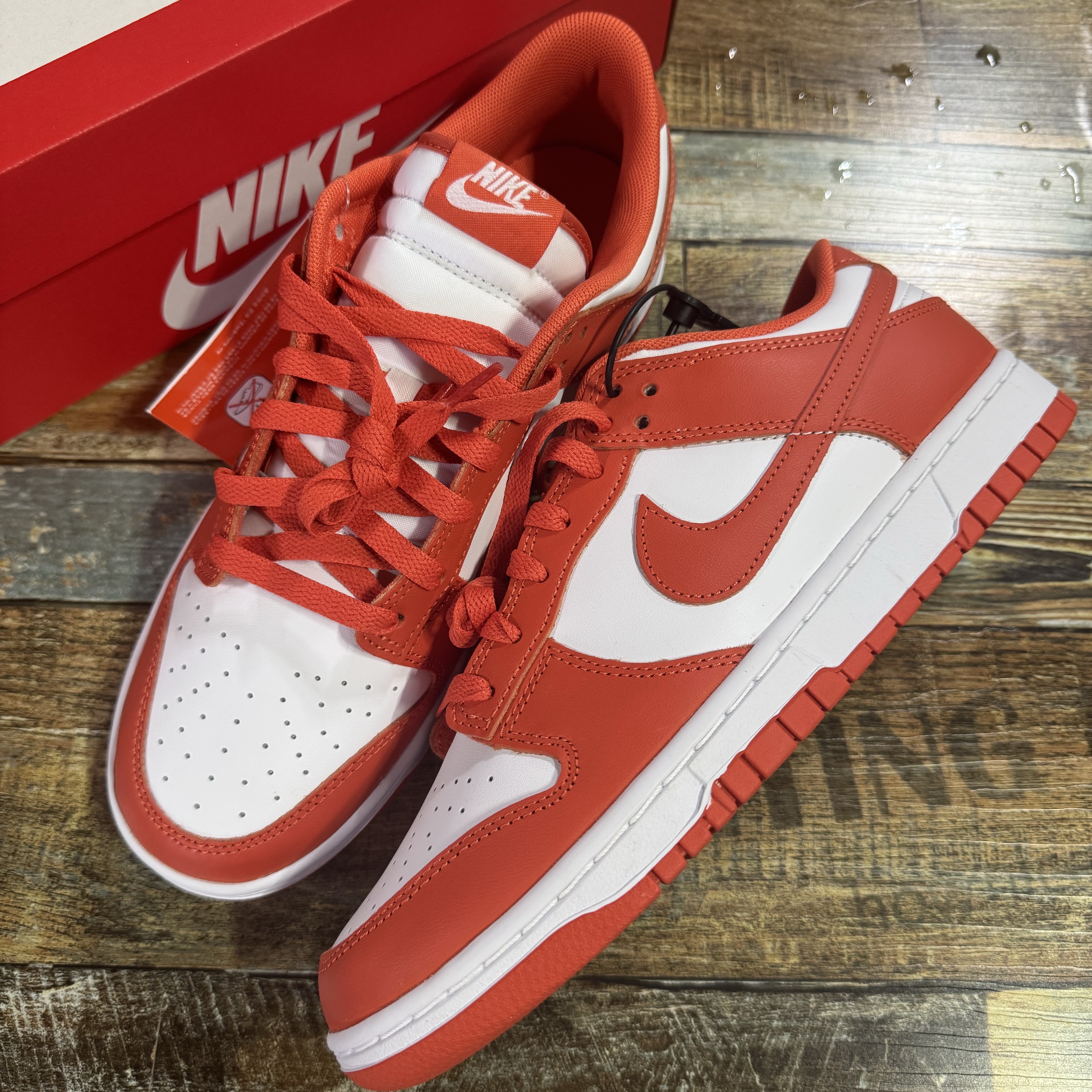 Nike Dunk Low Retro White Cosmic Clay 착용 스타일 - 2