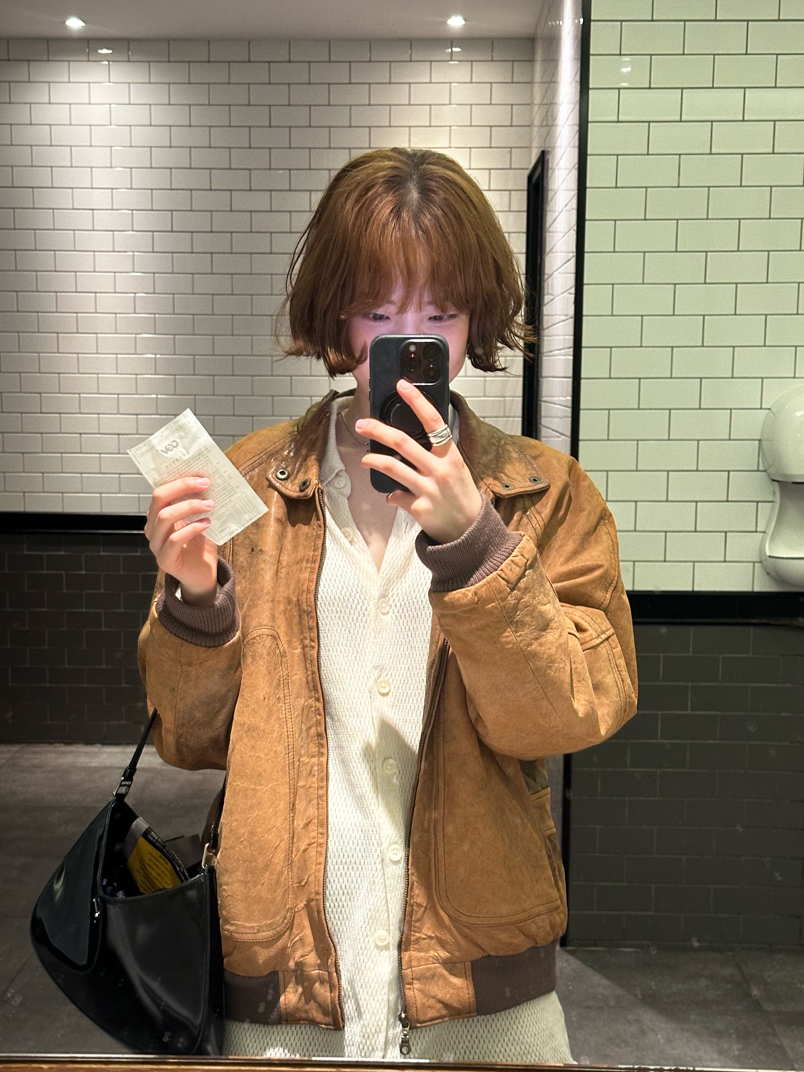 (W) Our Legacy Hollow Shirt Ecru Sparse Cotton, Prada Cleo Brushed Leather Shoulder Bag Black 착용 스타일 - 1