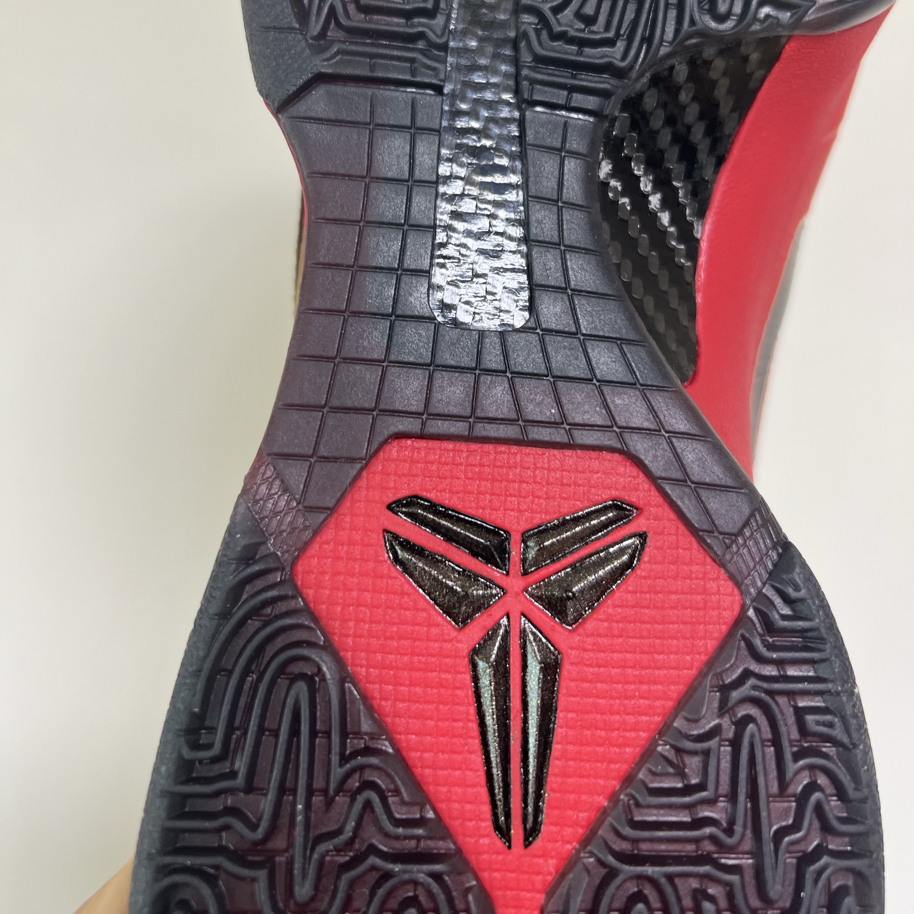 Nike Kobe 5 Protro Year of the Mamba University Red 착용 스타일 - 5