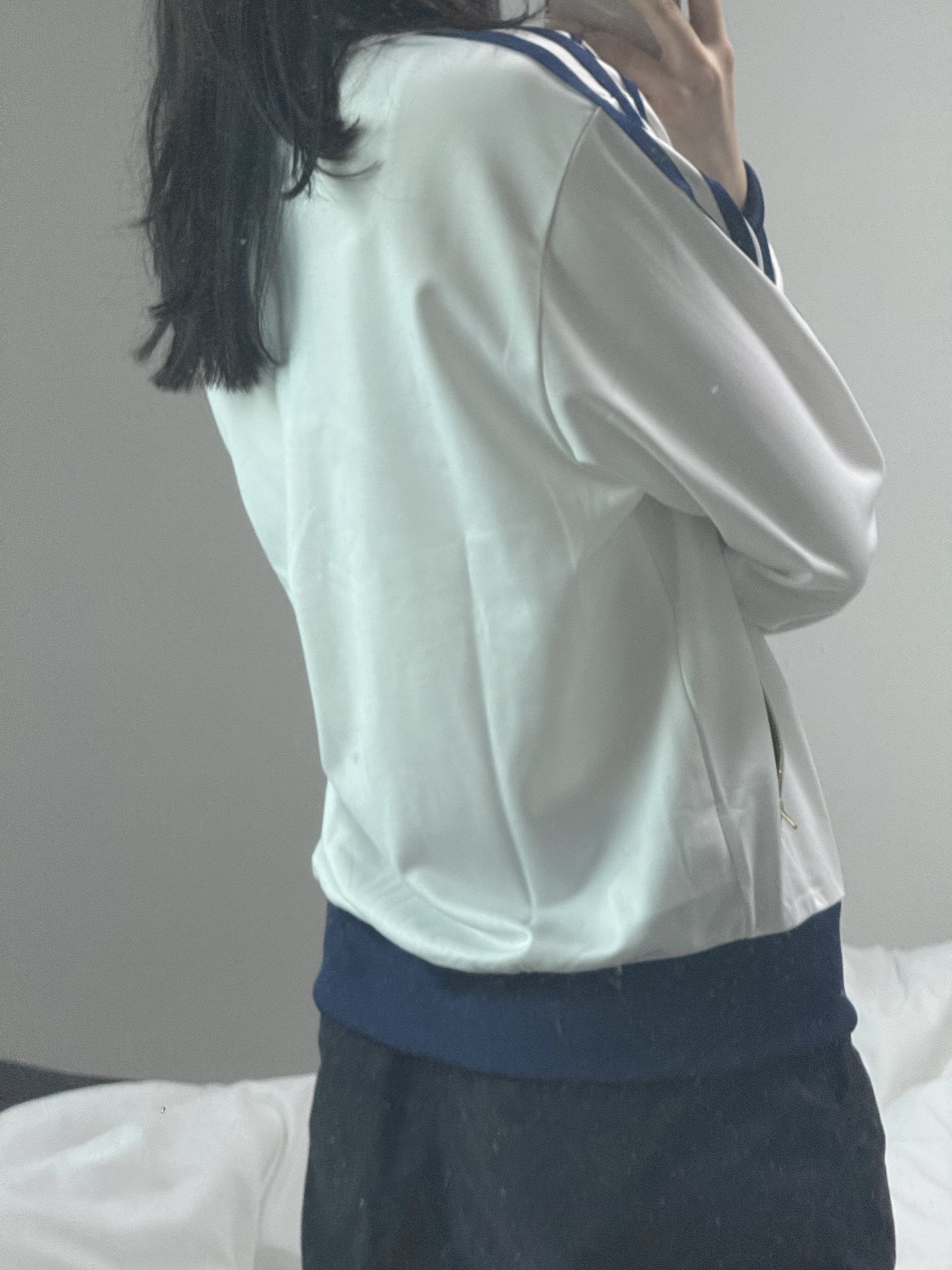 (W) Adidas Firebird Badge Track Top Cloud White - KR Sizing 착용 스타일 - 3