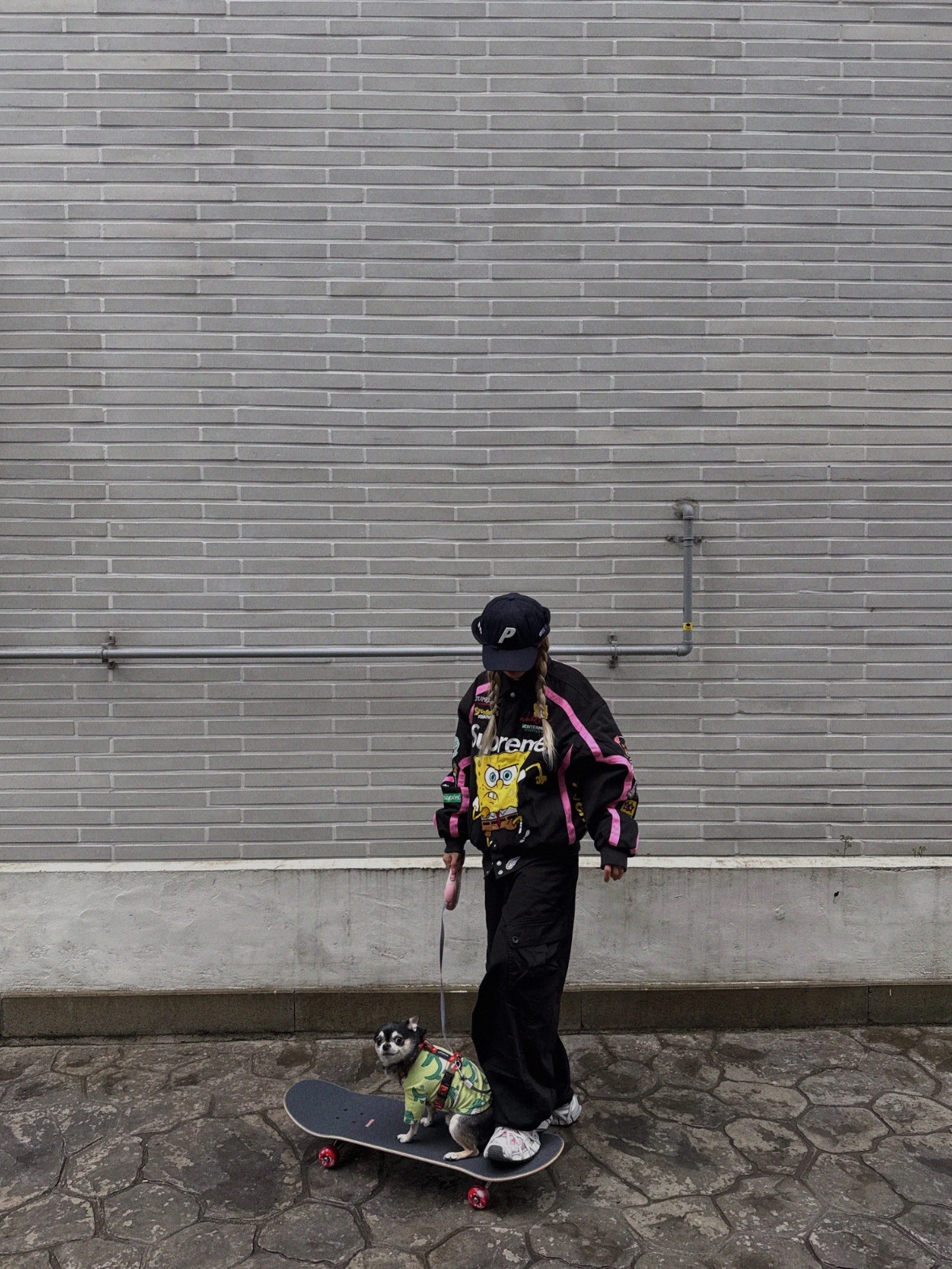 Palace Gore-Tex Neck Saver P 6-Panel Navy - 25SS, Supreme x SpongeBob SquarePants Jeff Hamilton Racing Jacket Black - 25SS 착용 스타일