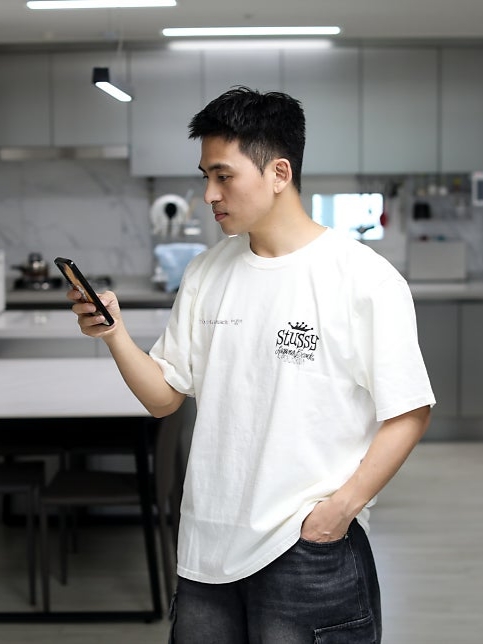 Stussy Beach House Pigment Dyed T-Shirt Natural 착용 스타일 - 2