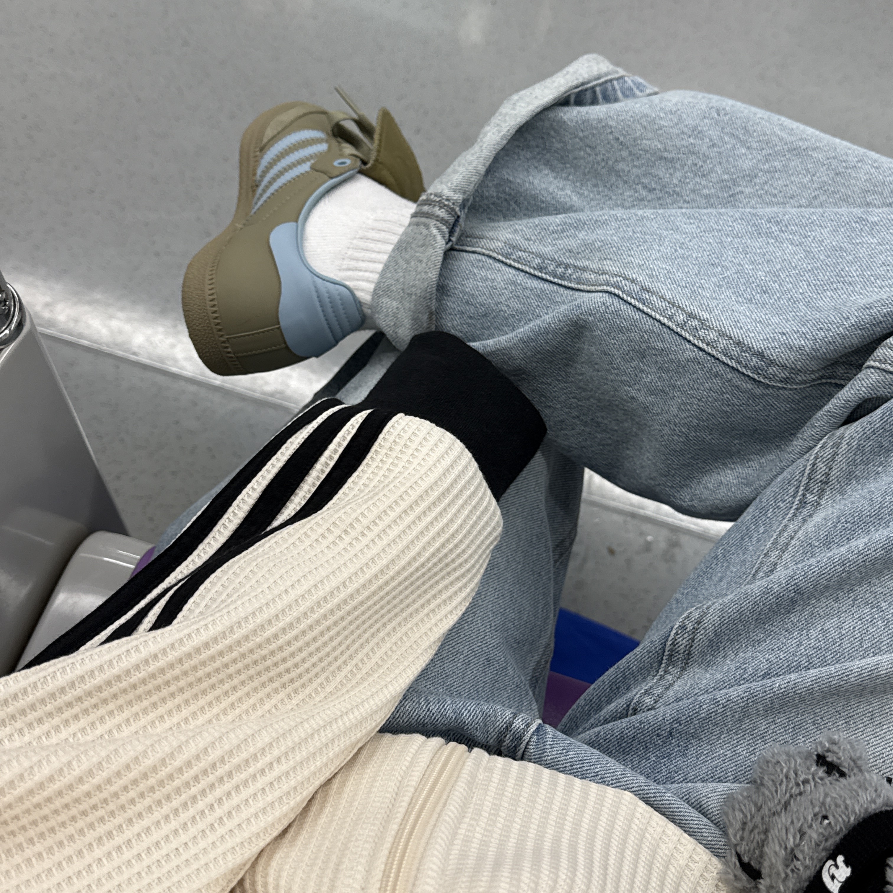 Adidas x Pharrell Williams Humanrace Samba Orbit Green Ash Grey 착용 스타일